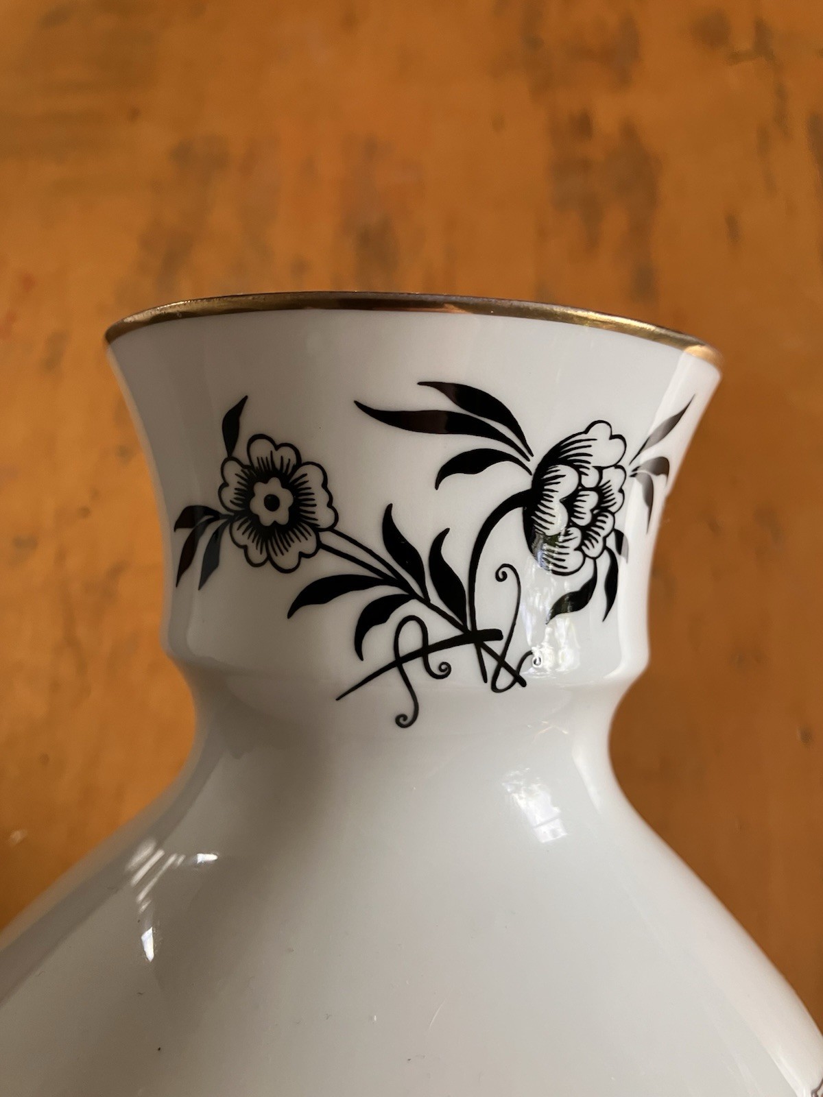Rare Hammersley Bone China “Black Bamboo” 8” Vase Shaped Made In England EUC