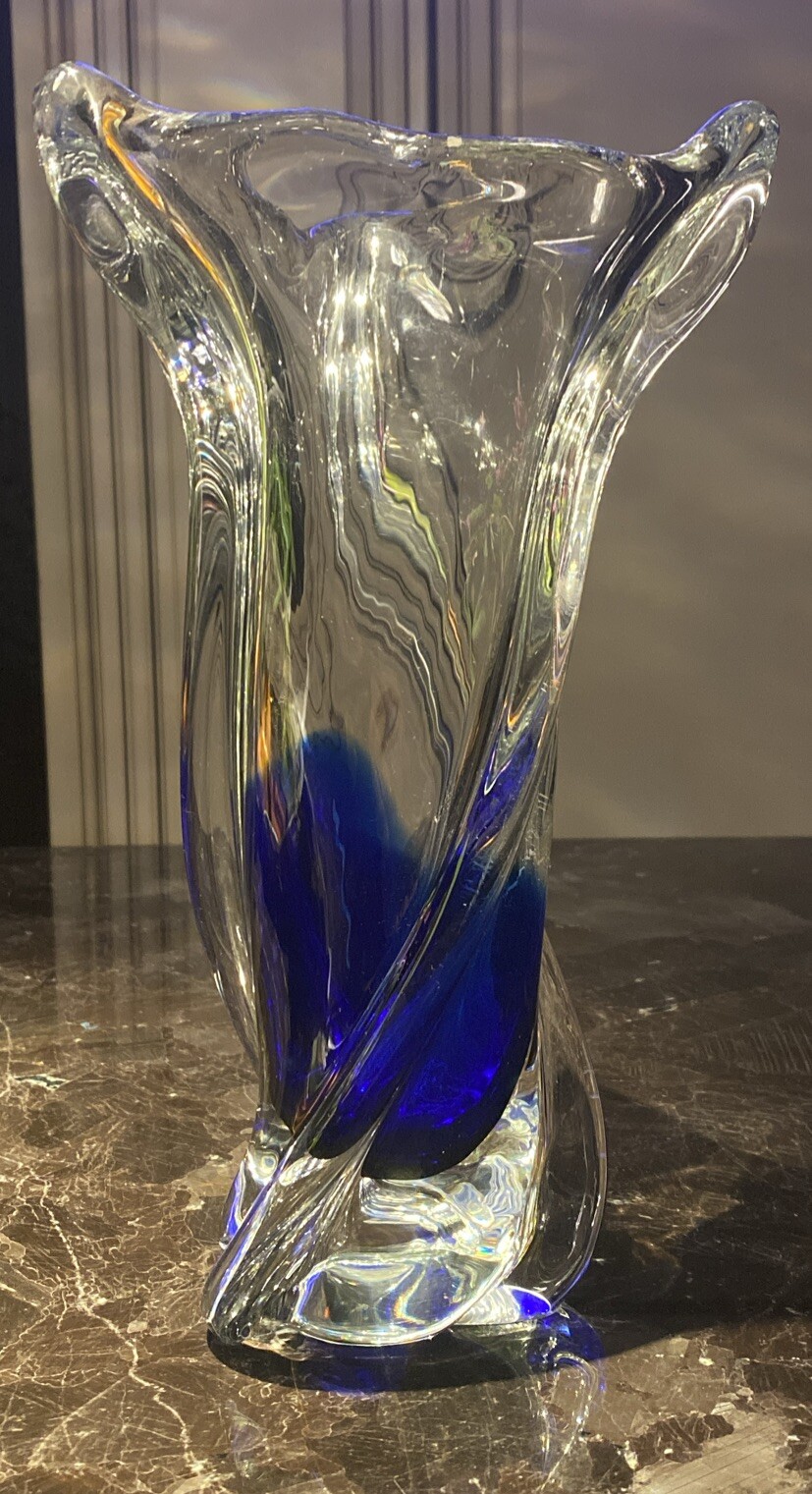BEAUTIF JOSEPH HOSPODKA 1970s HAND BLOWN GLASS VASE CLEAR & COBALT BLUE 10.5 IN