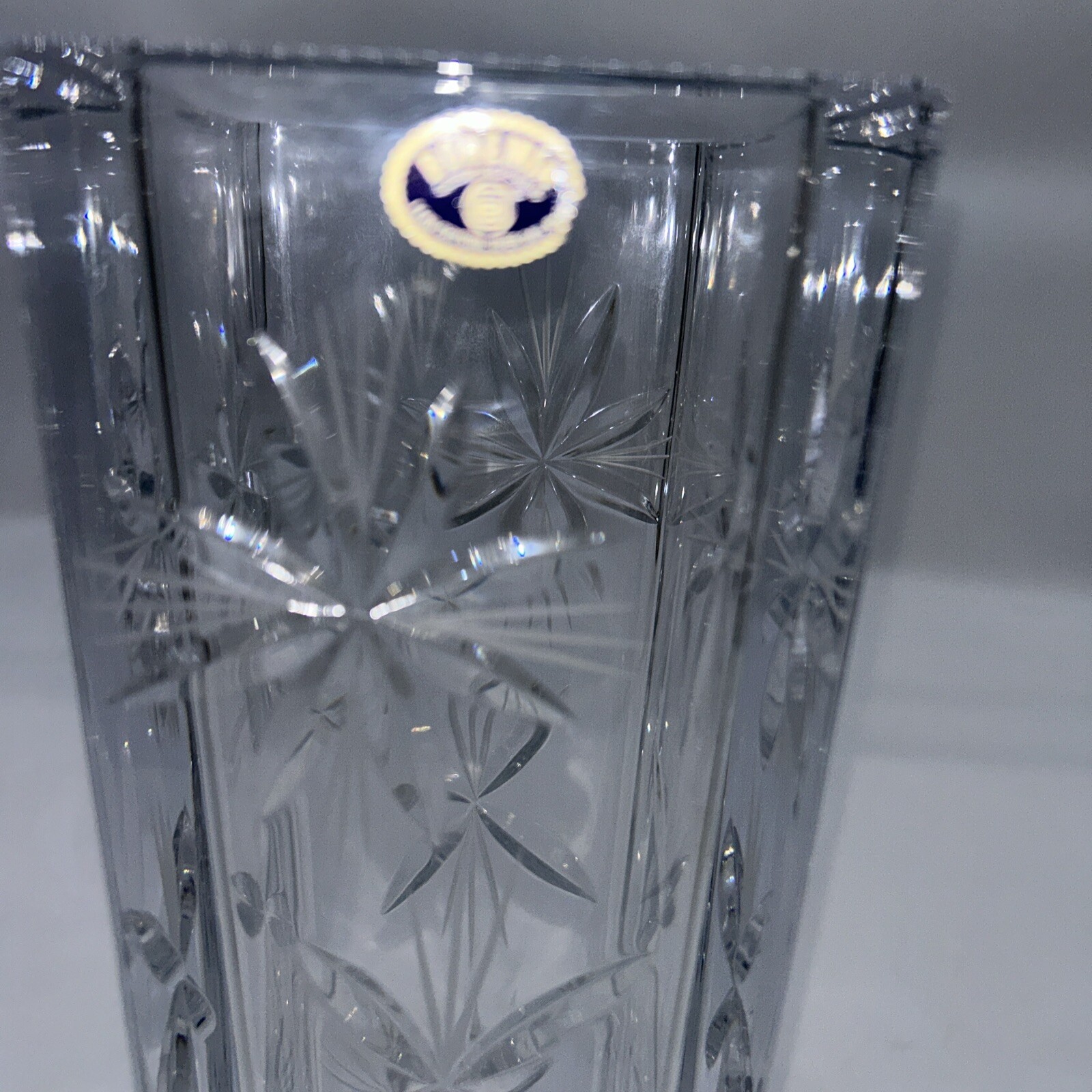 BOHEMIAN CZECH REPUBLIC Lead Crystal 24% Hand Cut Vase 10” (26cm) 12 Cut Flowers