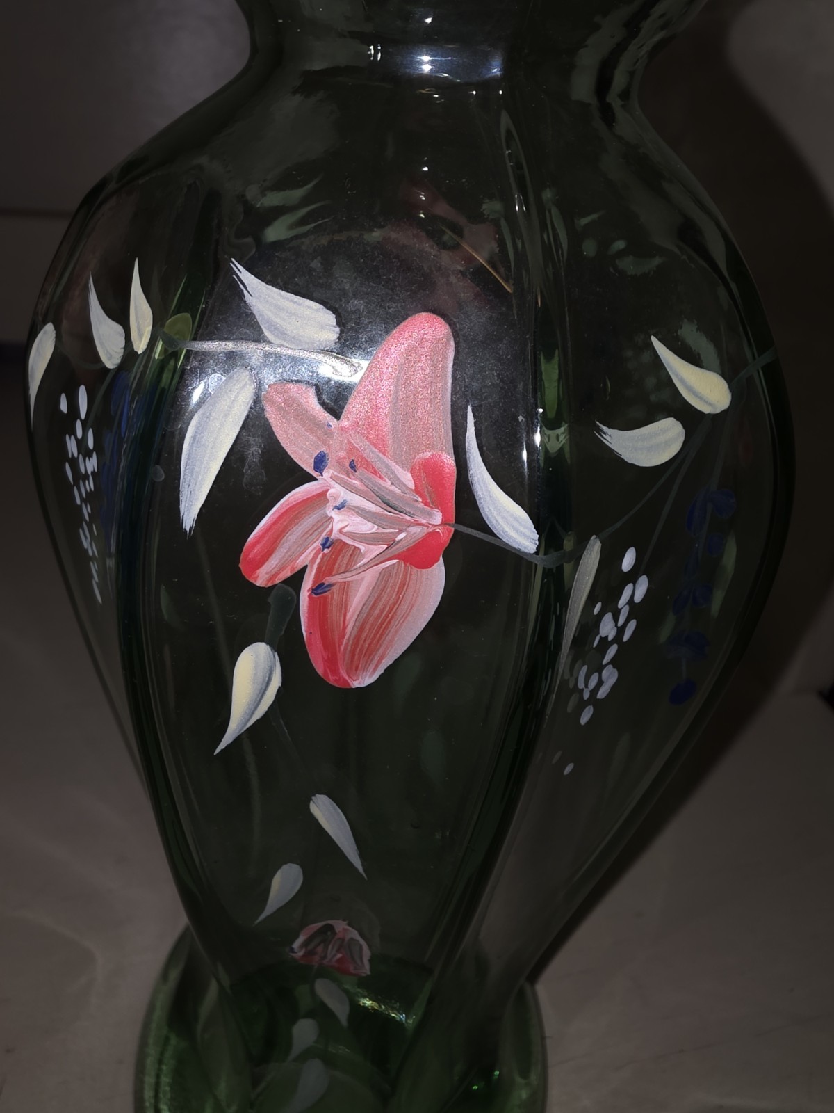 Vintage 9.5″ Light Green Fluted Ruffle Handpainted Floral Vase