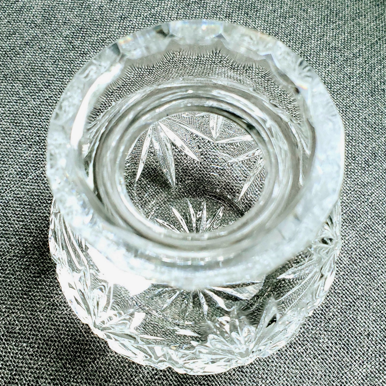 Vintage Edinburgh International Signed Crystal 3.5″ Bud Vase