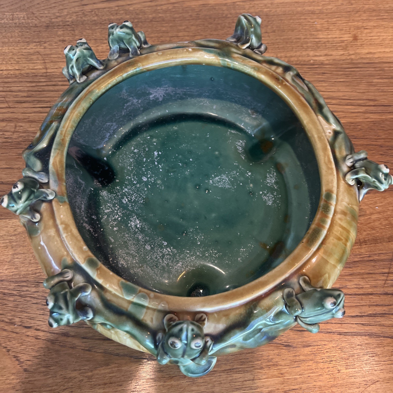 Vintage Majolica Style Glazed Bowl 8 Frog Large 13” Wide Mid-century