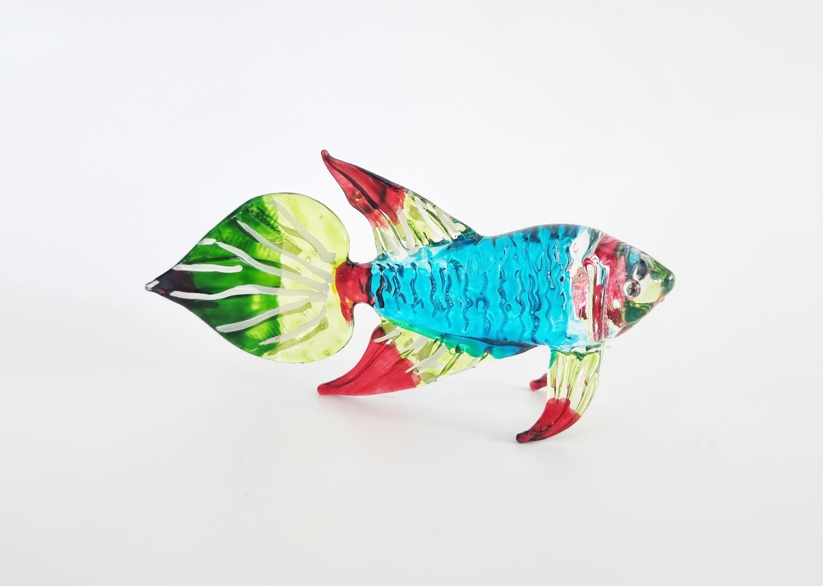 Thailand Art Glass Hand Blown Betta Fish Figurine Heart Shape Tail Fancy Blue