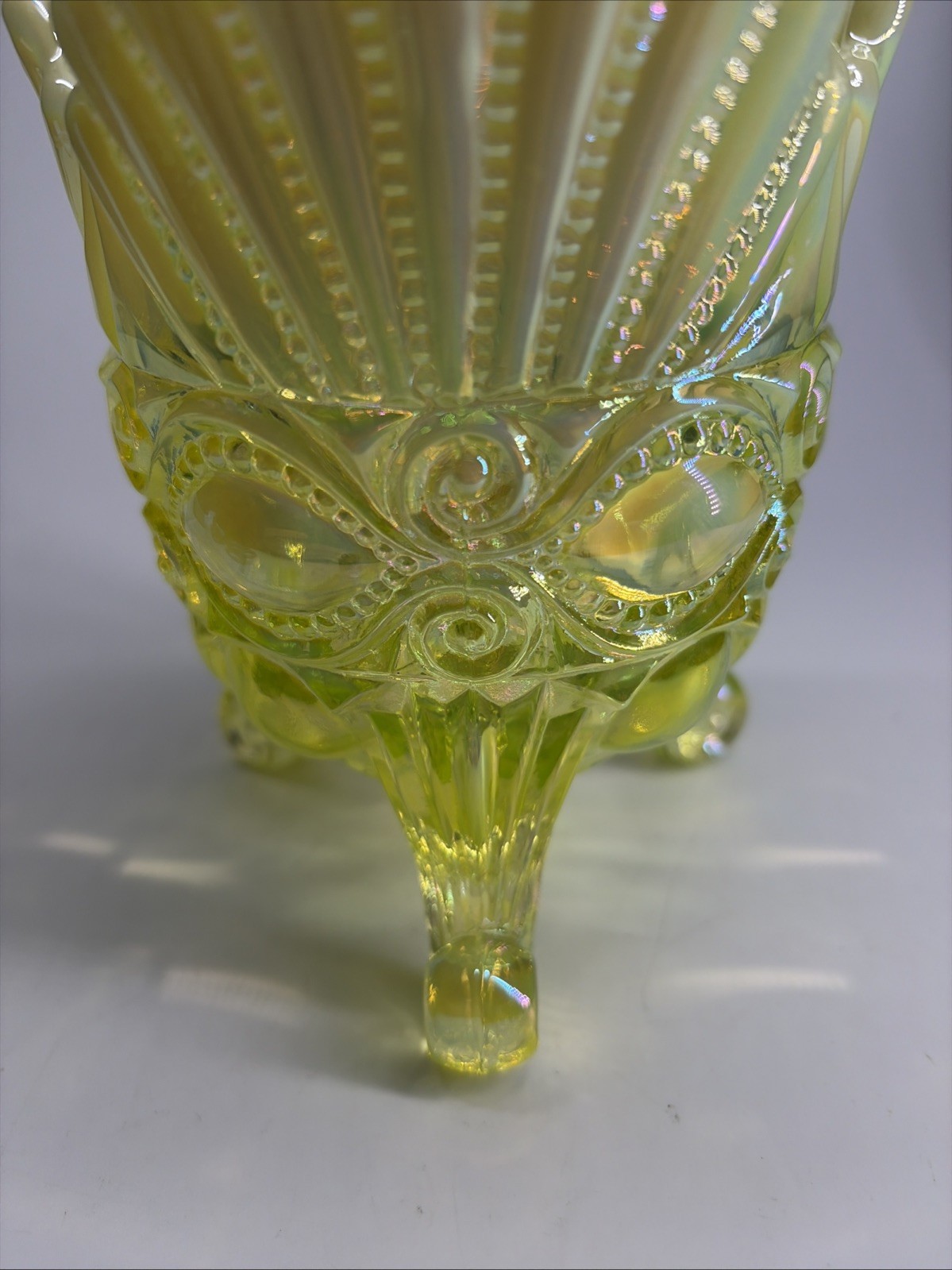 Mosser Eye Winker Spooner Vase 6″ Vaseline Opalescent Iridescent LE 42/200 2005