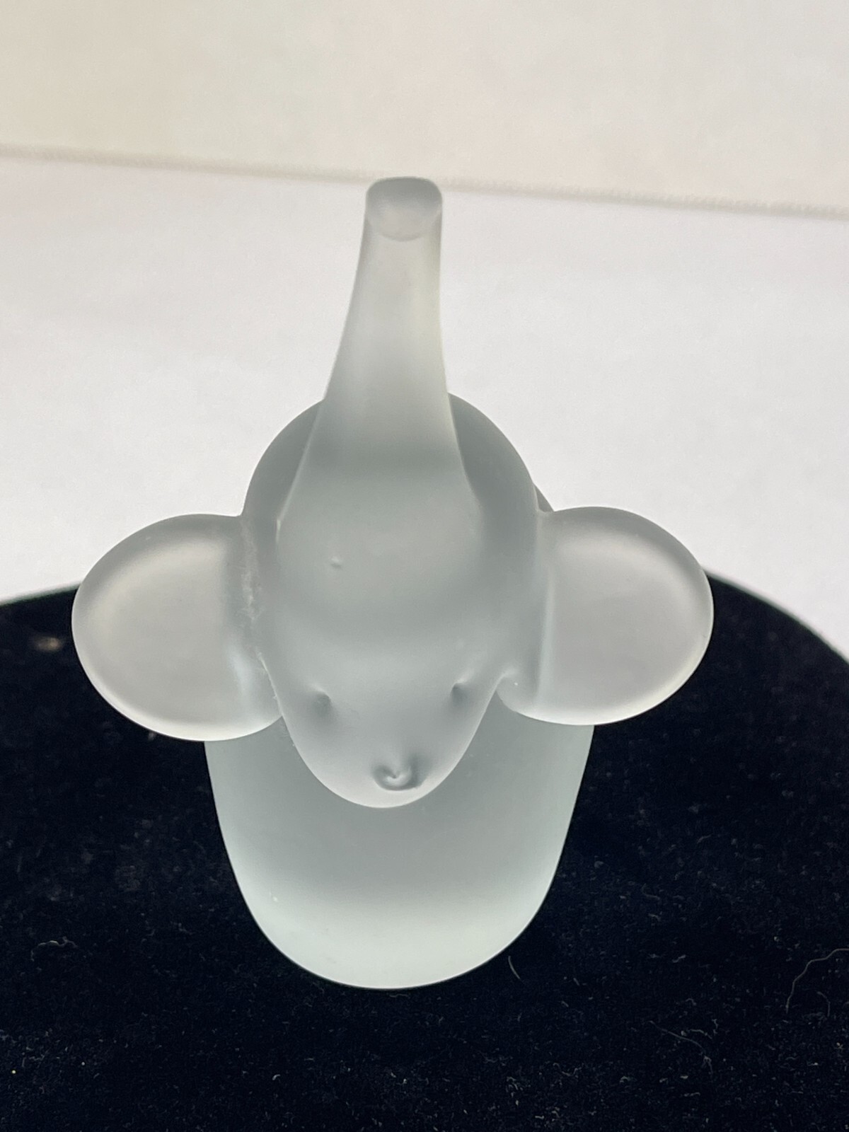 Frosted Crystal Glass Elephant Paperweight Figurine