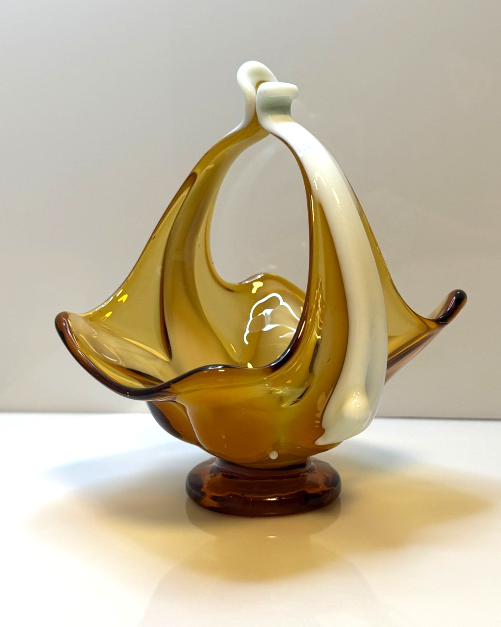 Handblown Peach and White Cased Glass Petal Basket White Handles 7″ Tall – EUC