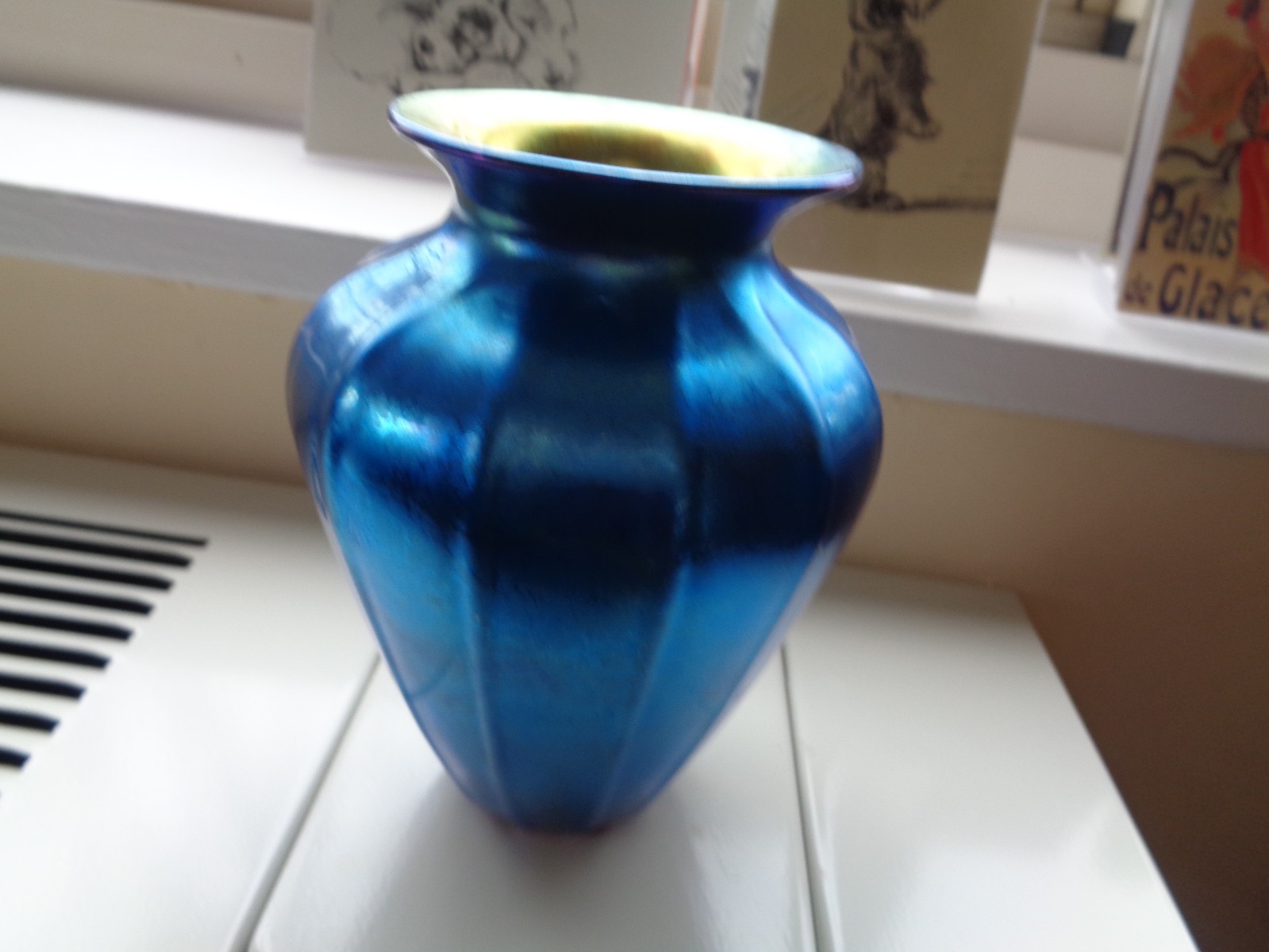 Lundberg Blue Aurene Glass Vase – Vintage 1994