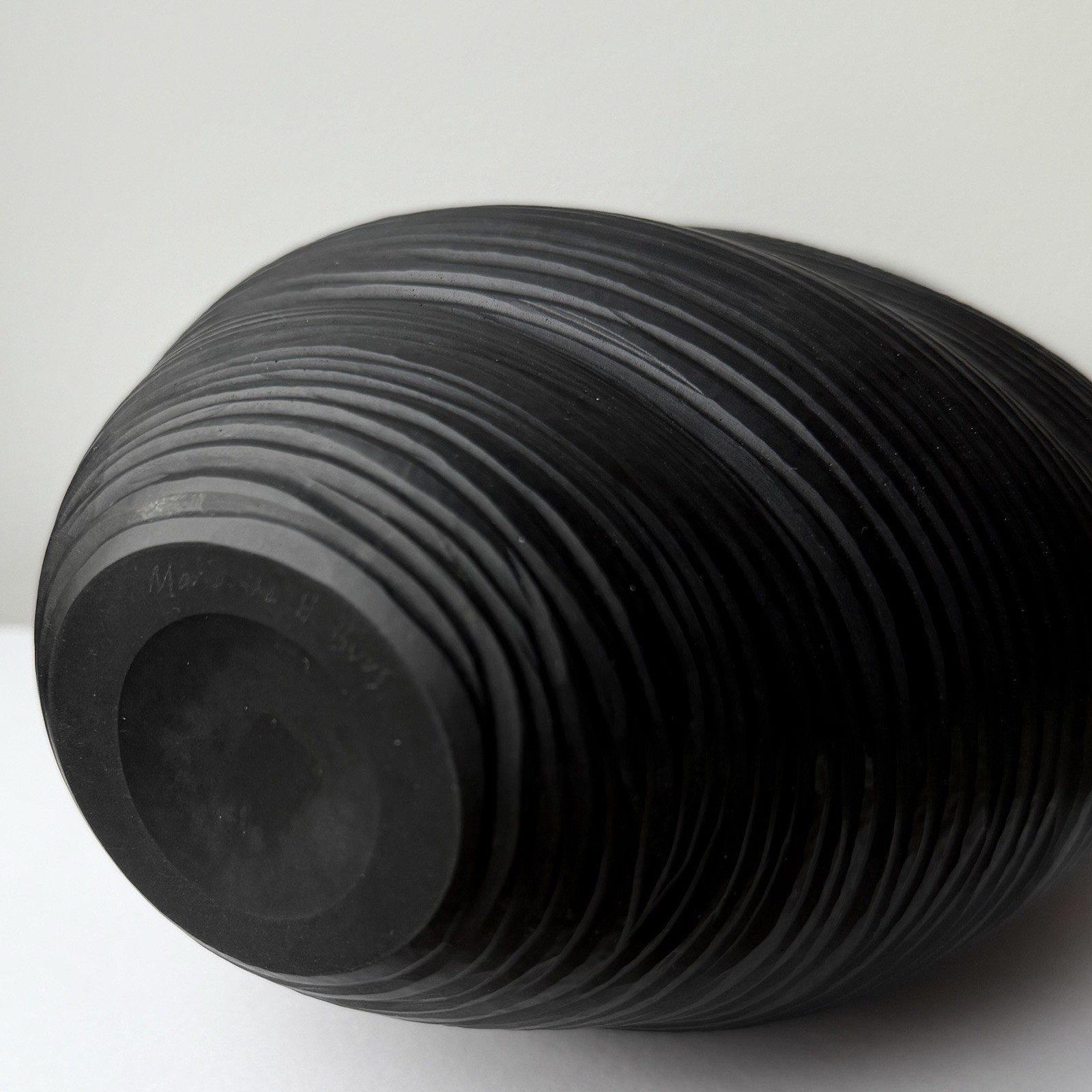 Marianne Buus (Danish, B.1967) Art Glass Black Coil Vase 8 1/2″ Curved Form