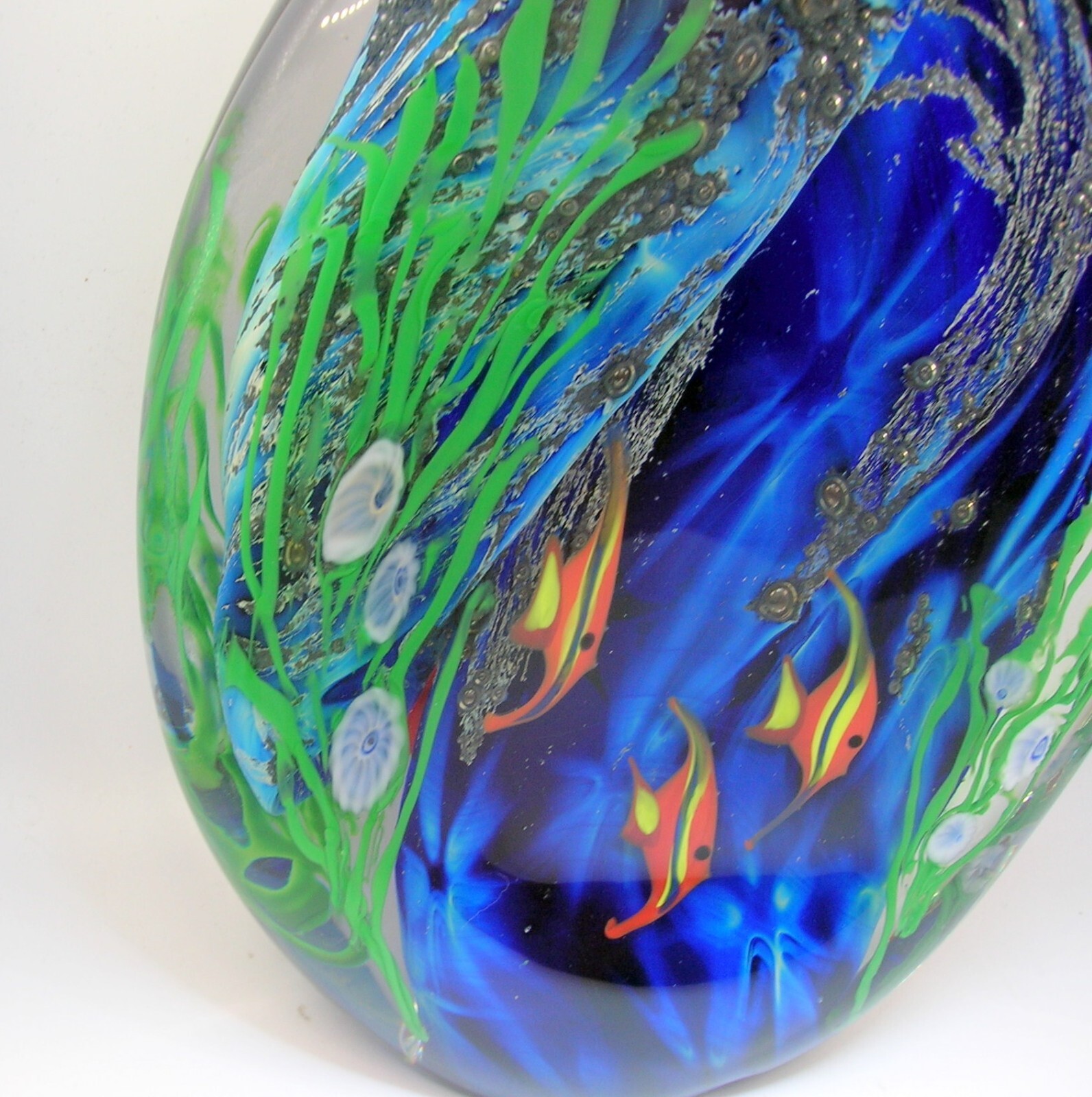 ZELLIQUE STUDIO LARGE FISH AQUARIUM DOUBLE SIDED ART GLASS 8 3/4″ TALL -B. OFFER