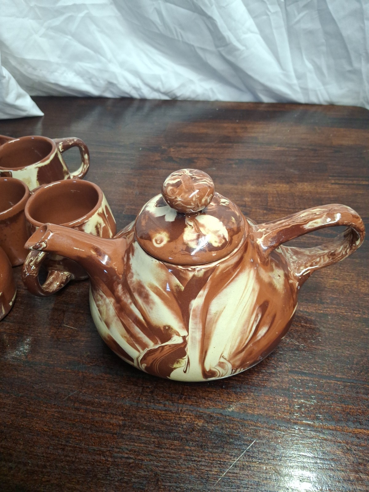 clays in calico pottery