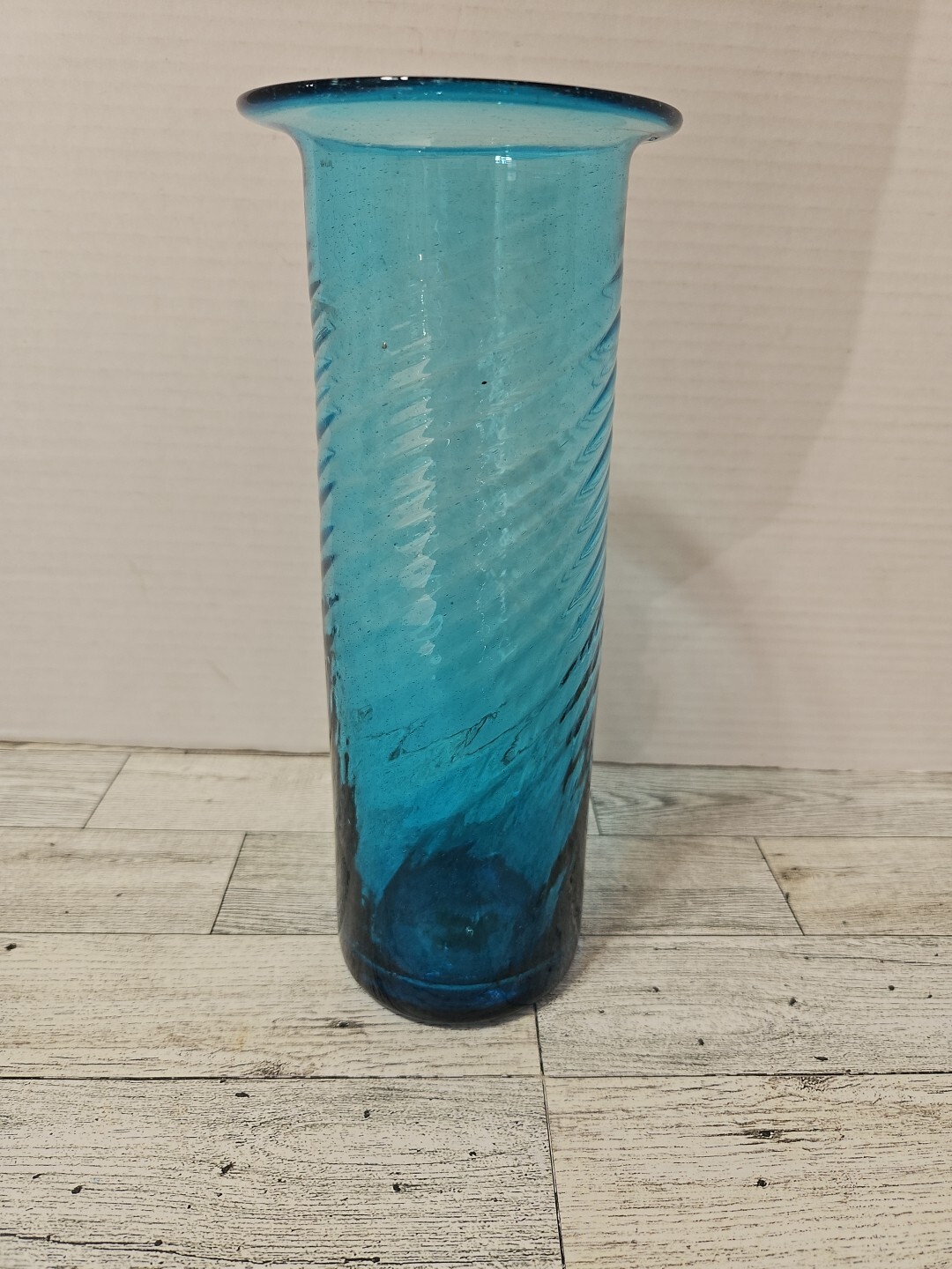 Hand Blown Teal Glass Swirl Vase With Lip 9.5 Inches Tall