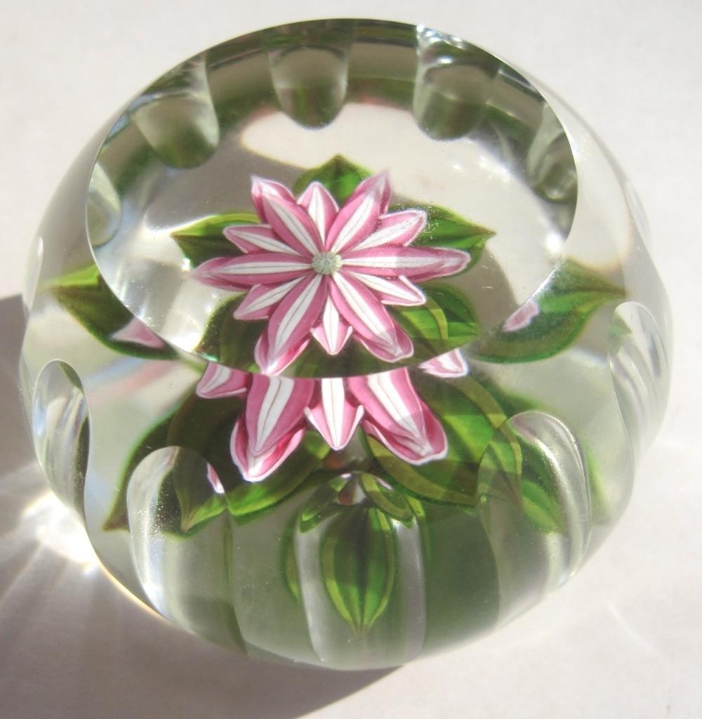 Perthshire 1985 Upright Dahlia Faceted Signature P Cane Paperweight Art Glass