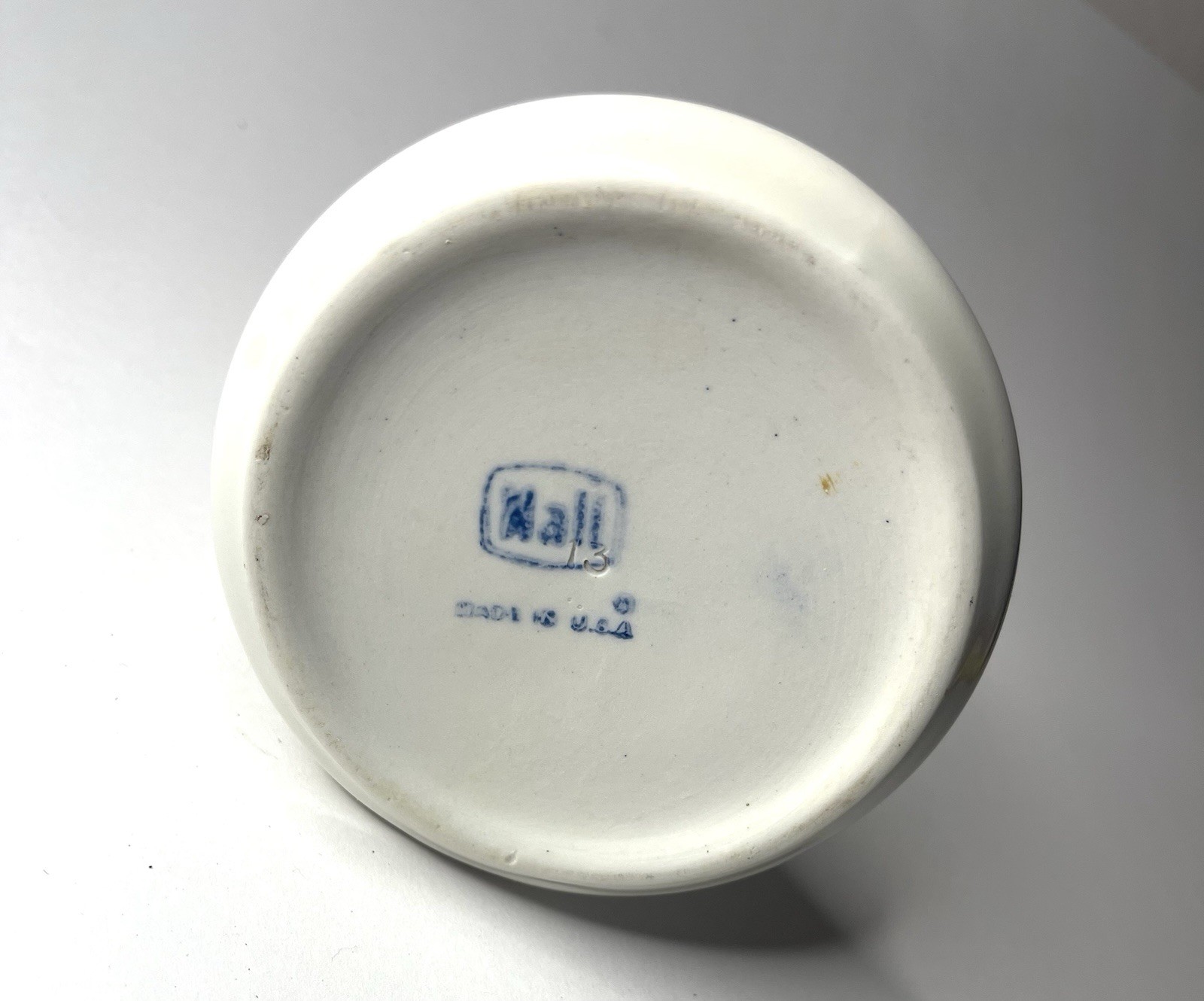 Vintage Hall Pottery USA White Ceramic Bud Vase Mid Century Modern 6″H