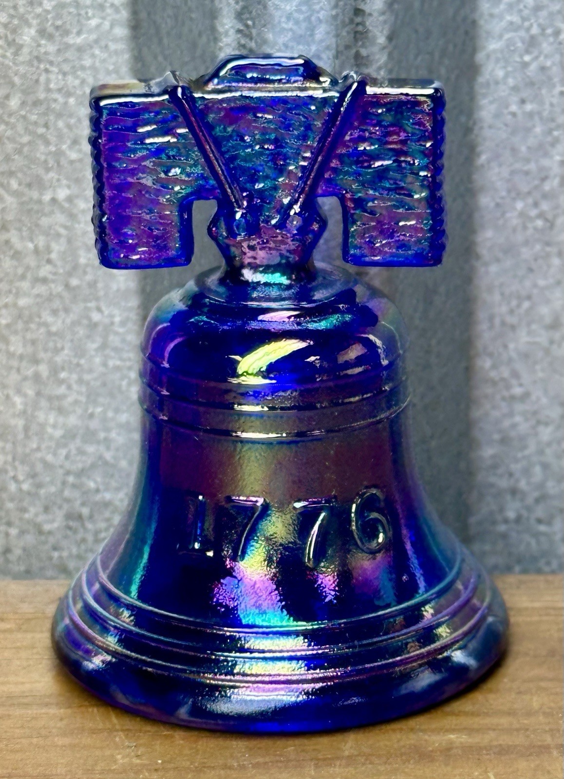 Vintage Joe St Clair Carnival Glass Bicentennial Liberty Bell 76 USA America 250
