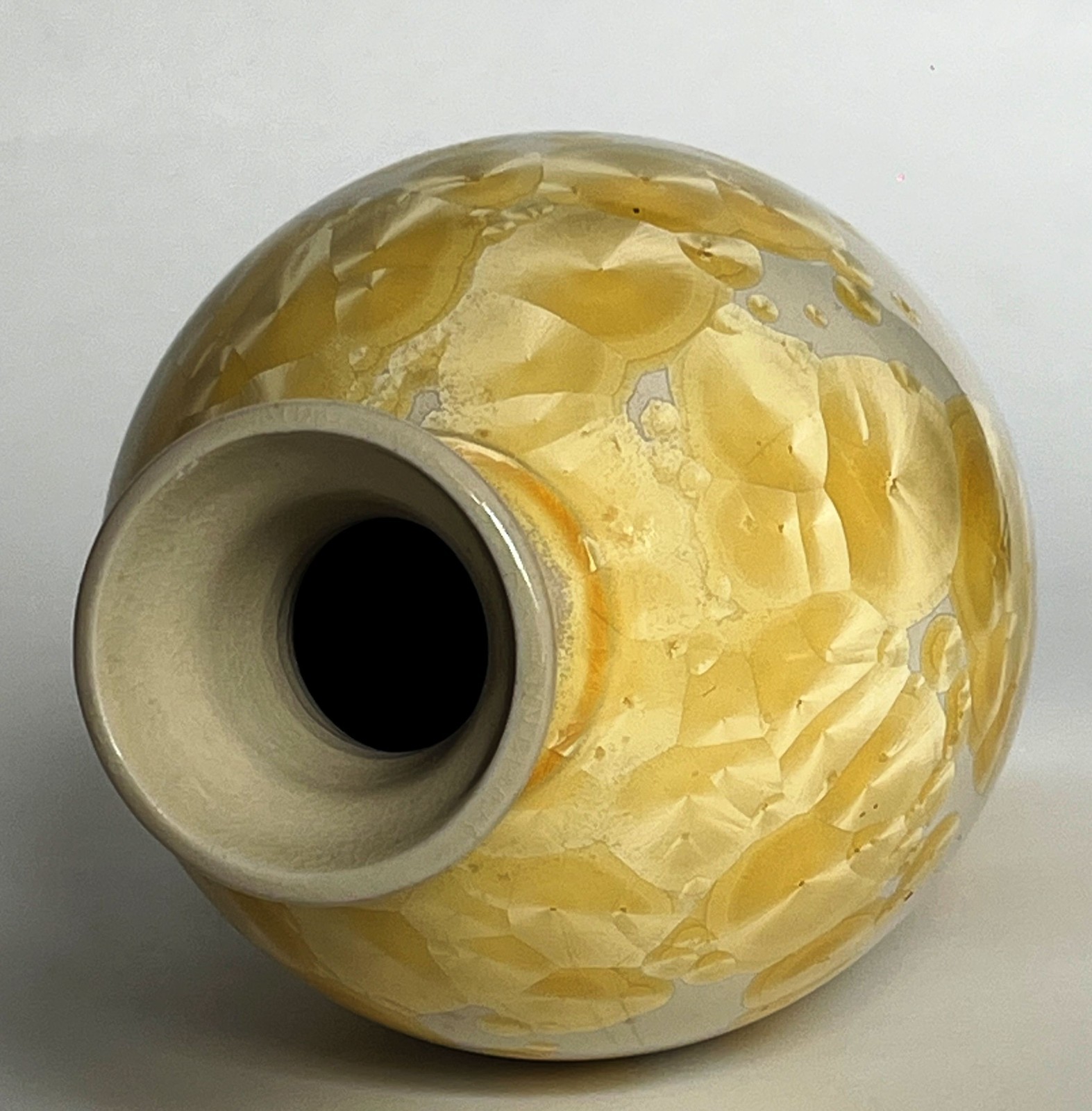 VTG ARTS & CRAFTS MISSION STYLE YELLOW CRYSTALLINE PORCELAIN CERAMIC 12″ VASE