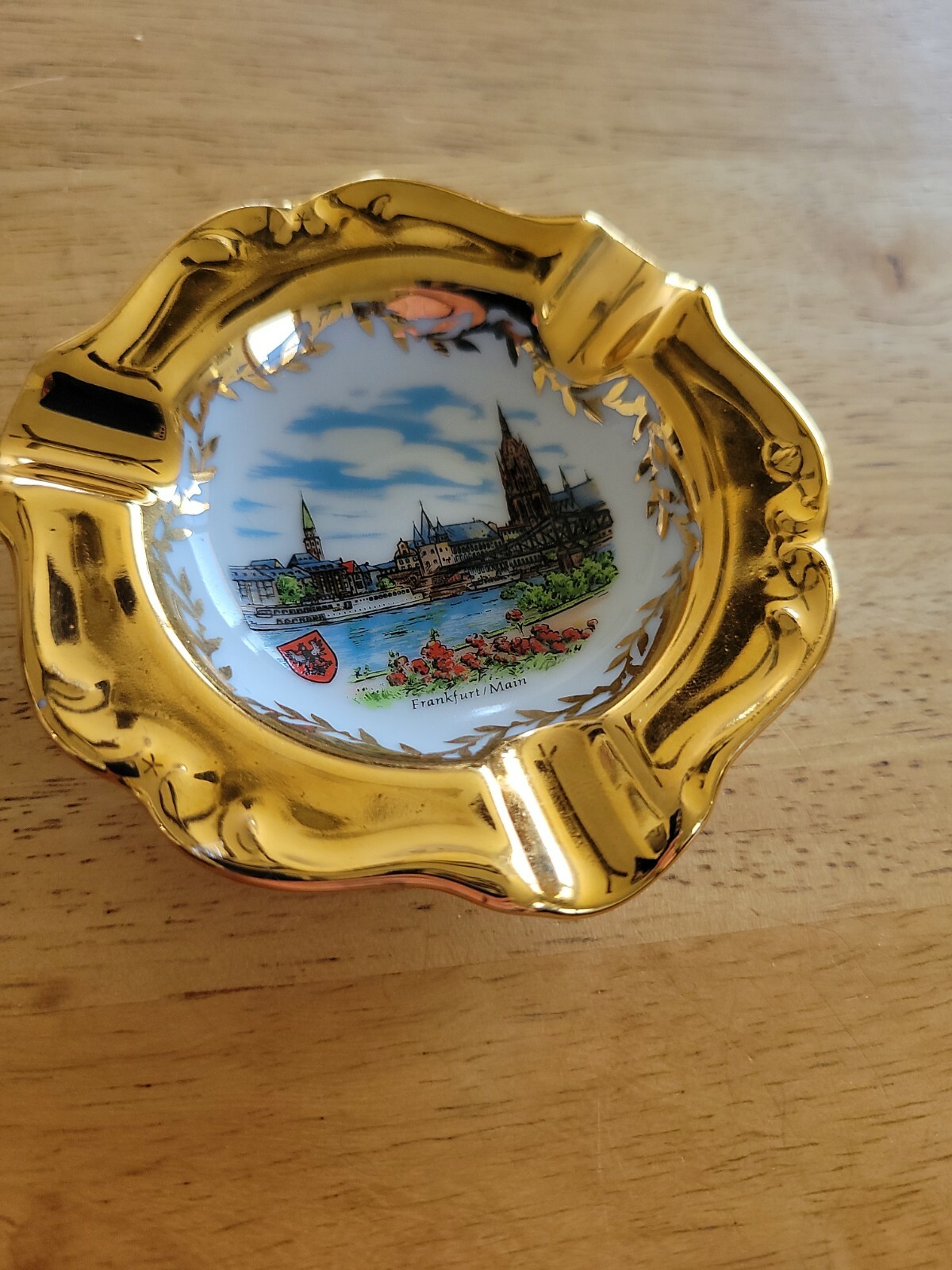 KLEIBER FRANKFURT/MAIN ASHTRAY MADE IN W. GERMANY 3 1/2″ . DIAMETER