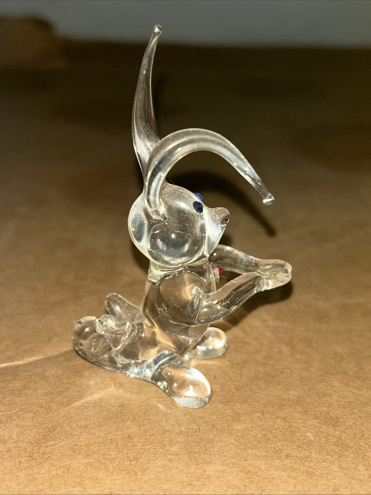 Vintage Unbranded 3-1/2” Clear Glass Bunny With Rhinestone Eyes & Heart