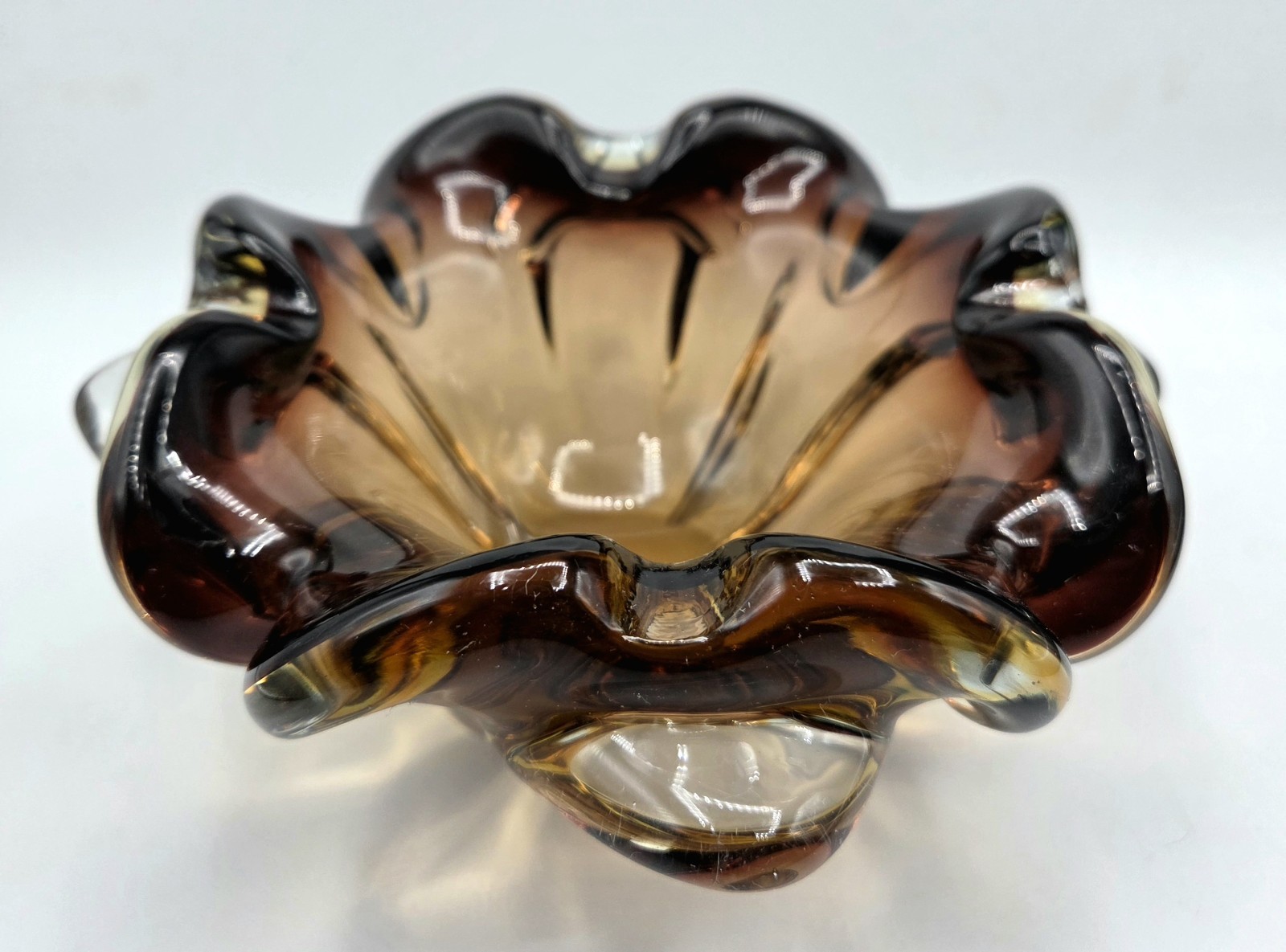 Vintage Murano 6″ Glass Cigarette/Cigar Ashtray/Bowl Brown Ruffled Hand Blown