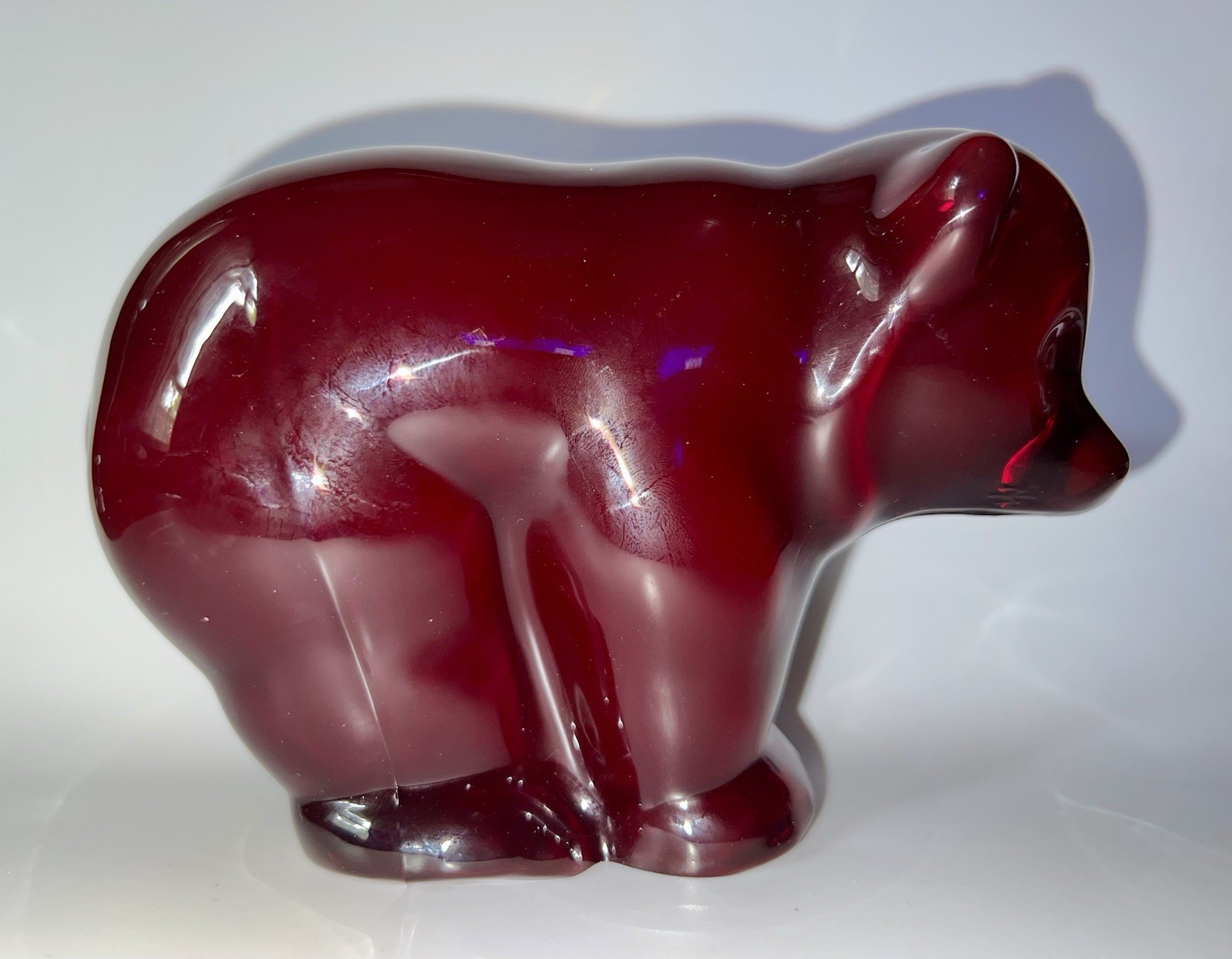 Viking Signed Ruby Red MAMA BEAR New Martinsville Mold Glass Figurine