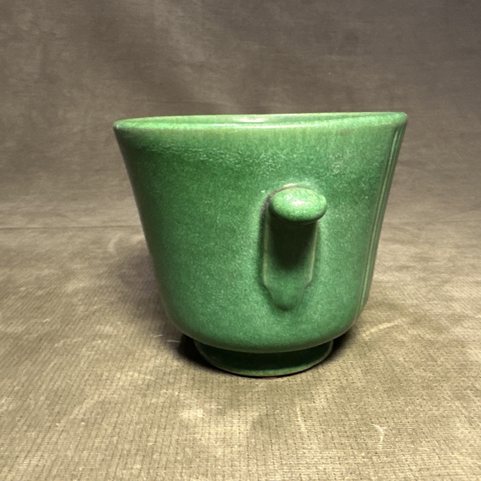 ART DECO WELLER GREEN VELVA ART POTTERY VASE 4″ 1928-1933 See Details