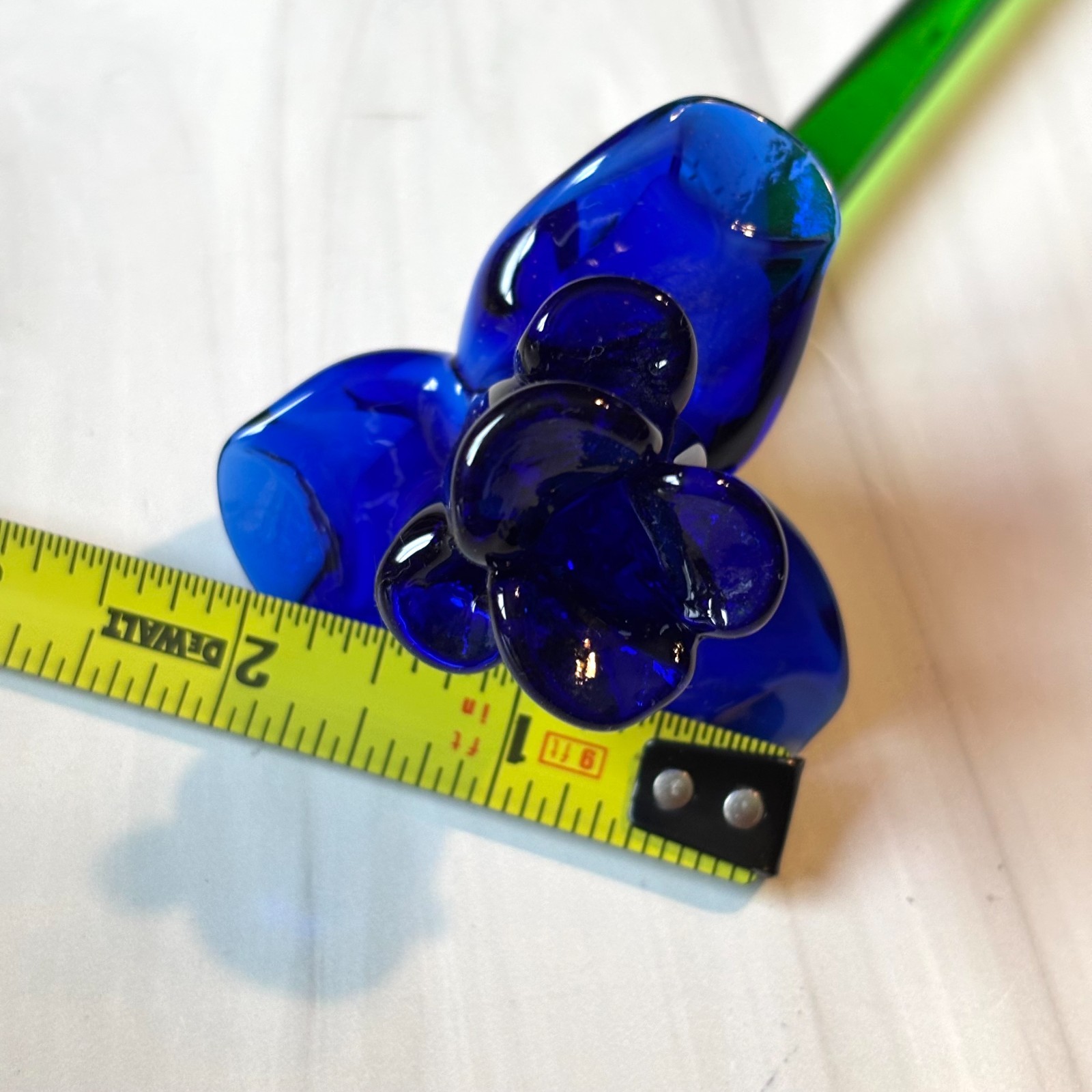 Single 15″ Long Hand Blown Glass Cobalt Blue Daffodil Flower Green Stem
