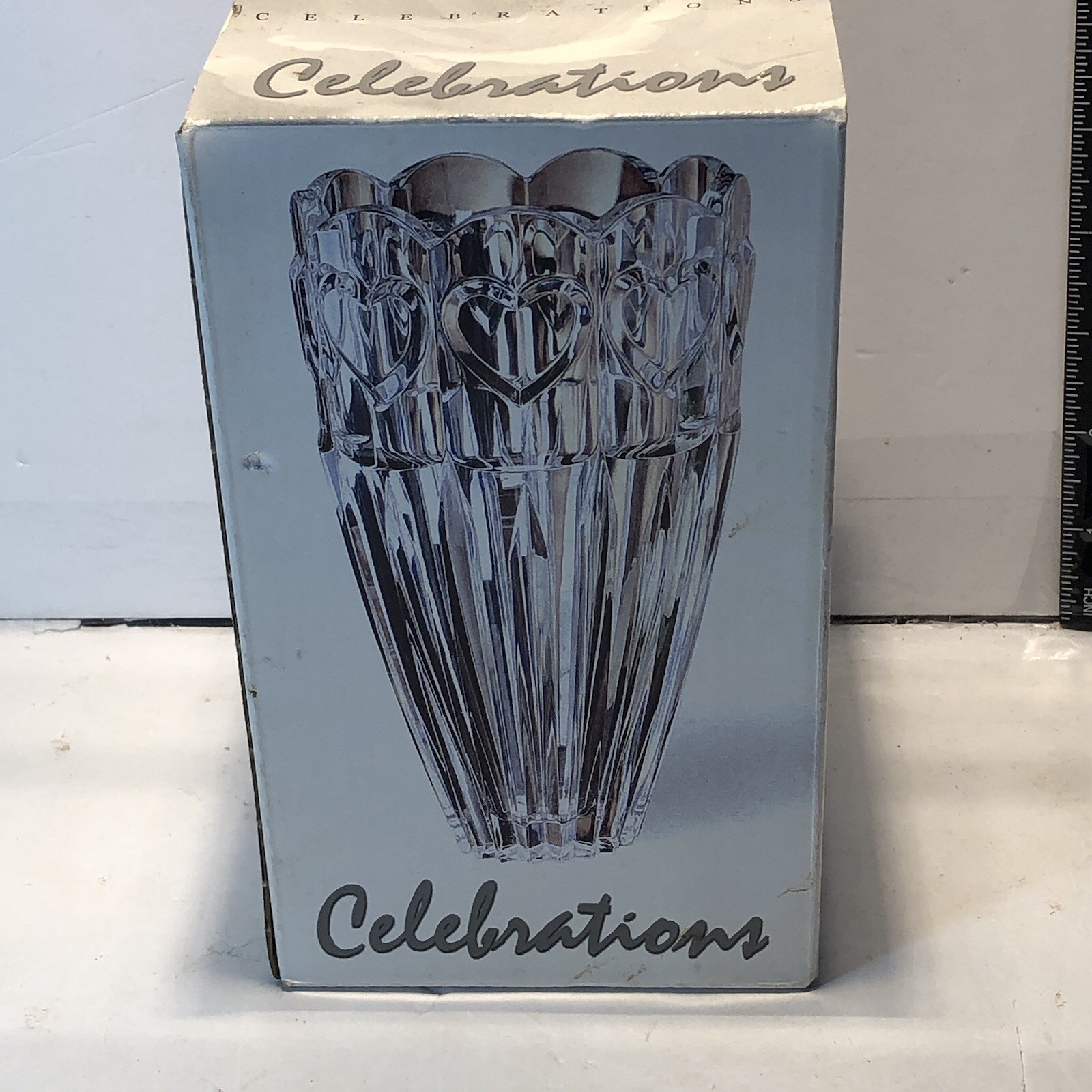 CRYSTAL VASE Embossed Hearts SWEET HEART 24% LEAD 7 1/2″ TALL