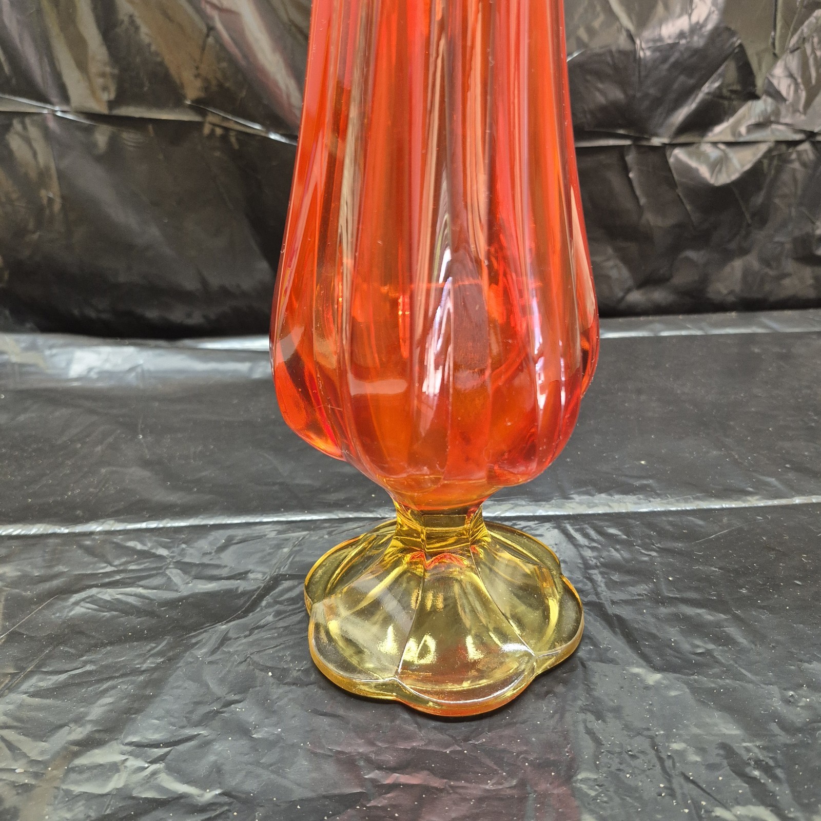 Vintage MCM LE Smith 19.75” Orange Red Yellow 6 Petal Swung Vase
