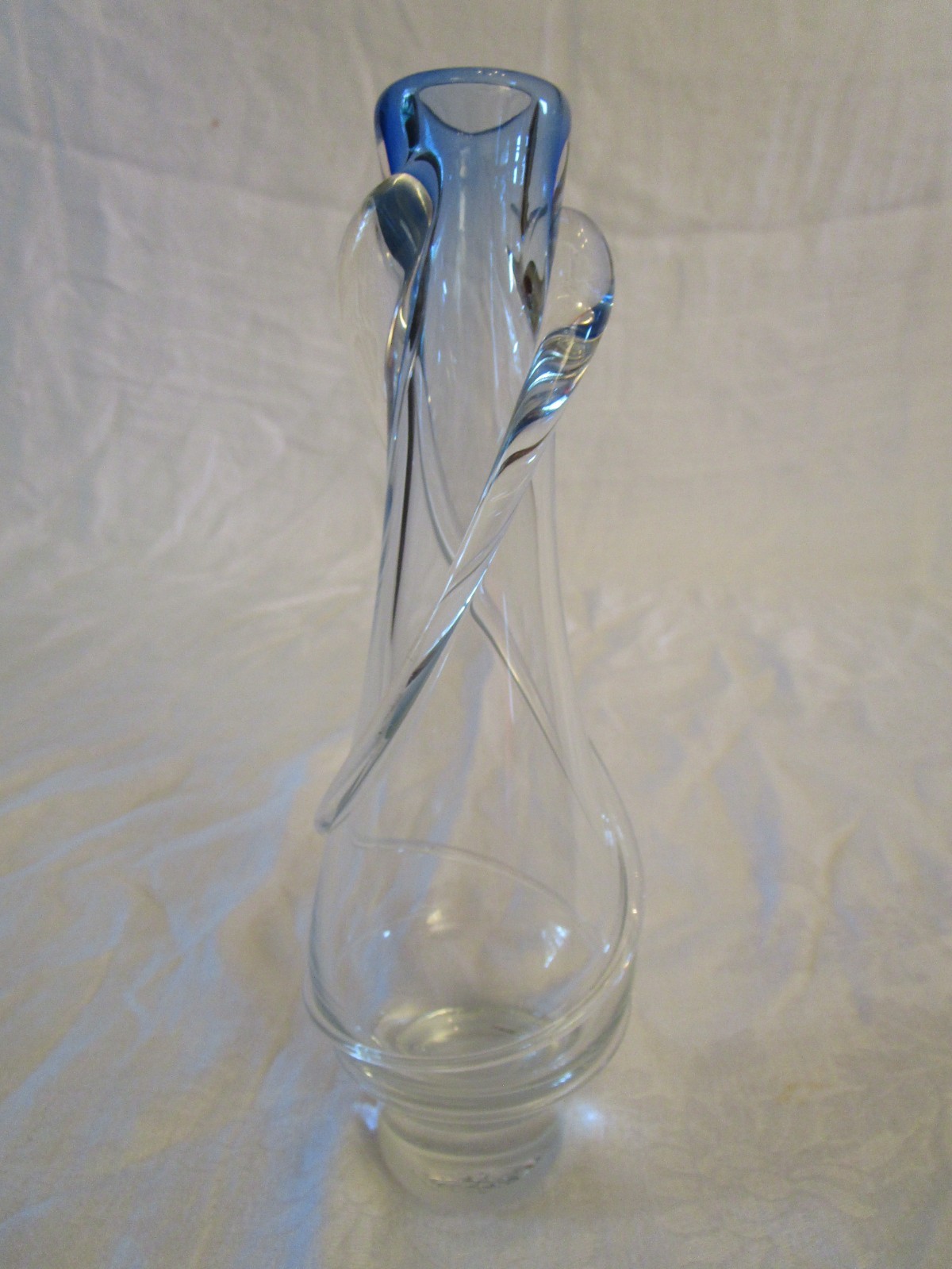 Swirl Vase Art Glass emile R. 1990 9″H 2.75″ Dia. Clear w/ Blue Lip