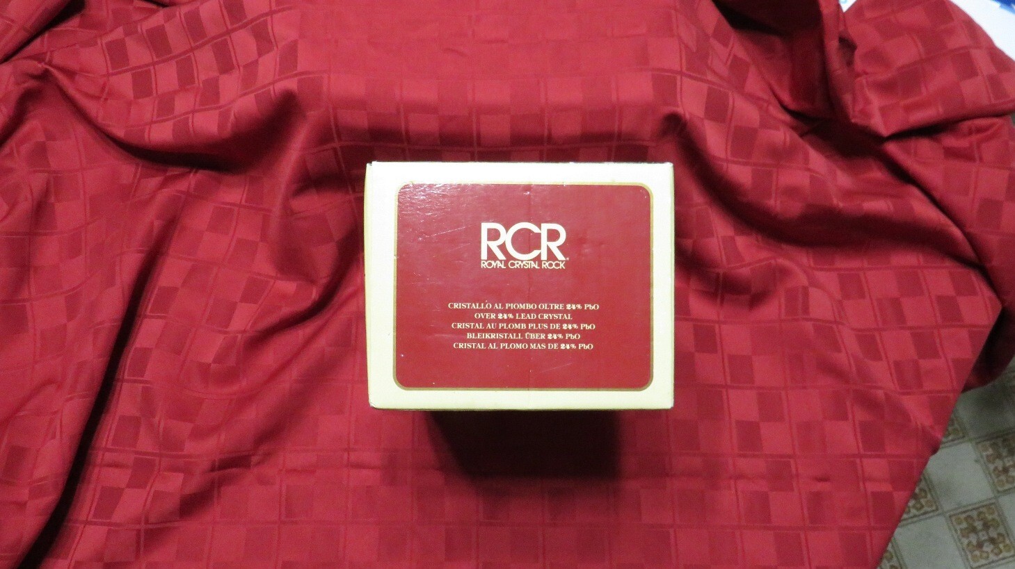 RCR Royal Crystal Rock Aurea Vase. Made in Italy. 24% Lead Crystal. BRAND NEW!