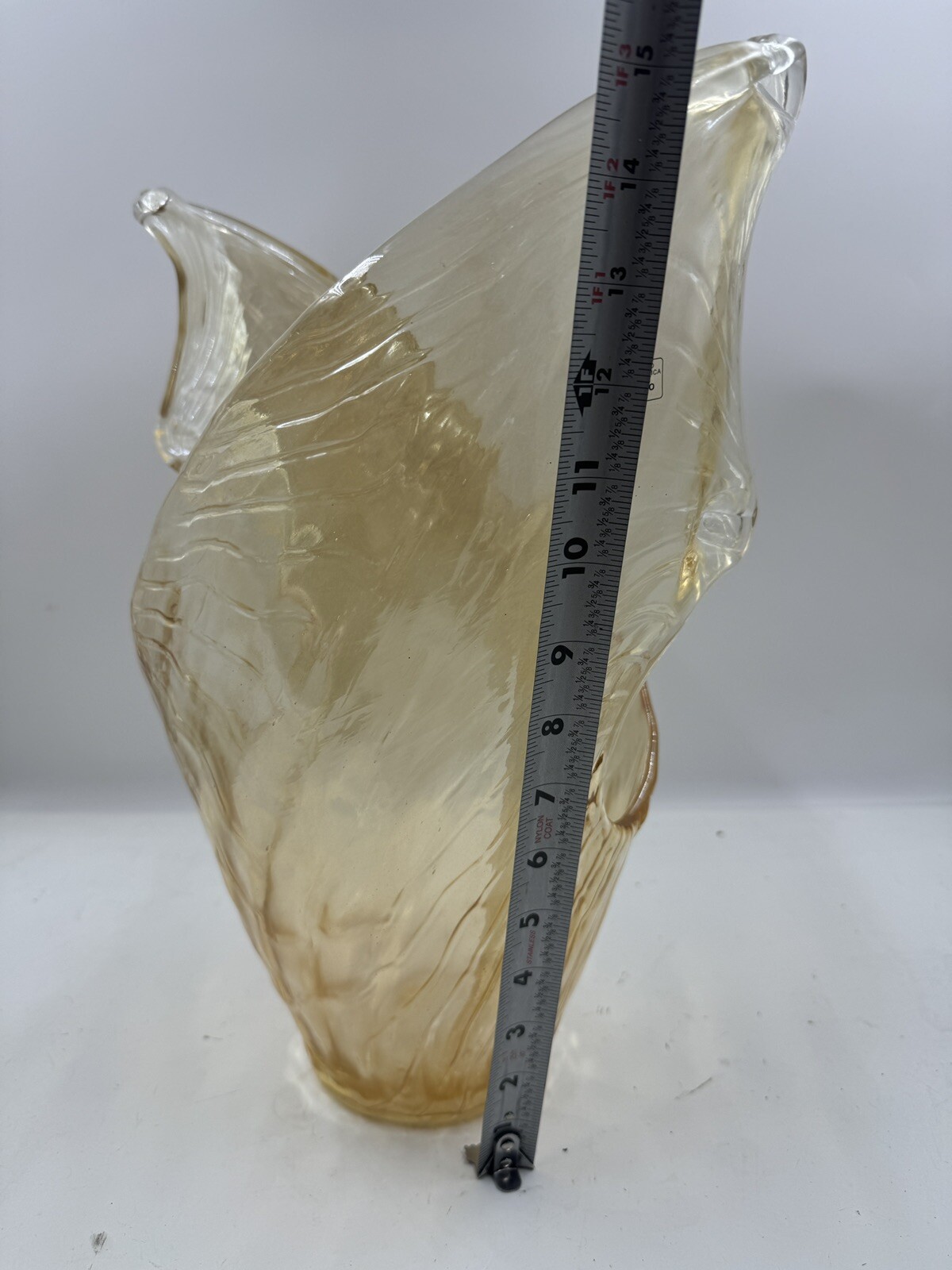 Murano Vetro Eseguito Segundo Art Glass Ruffled Vasegold & Cream Vase