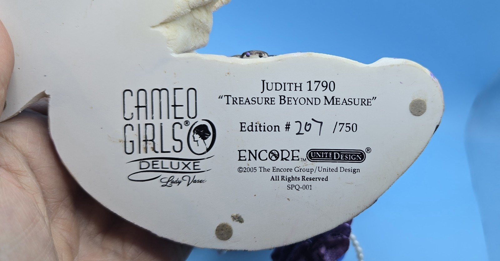 Cameo Girls Head Vase Judith Treasure Beyond Measure 1790 Limited Edition 207
