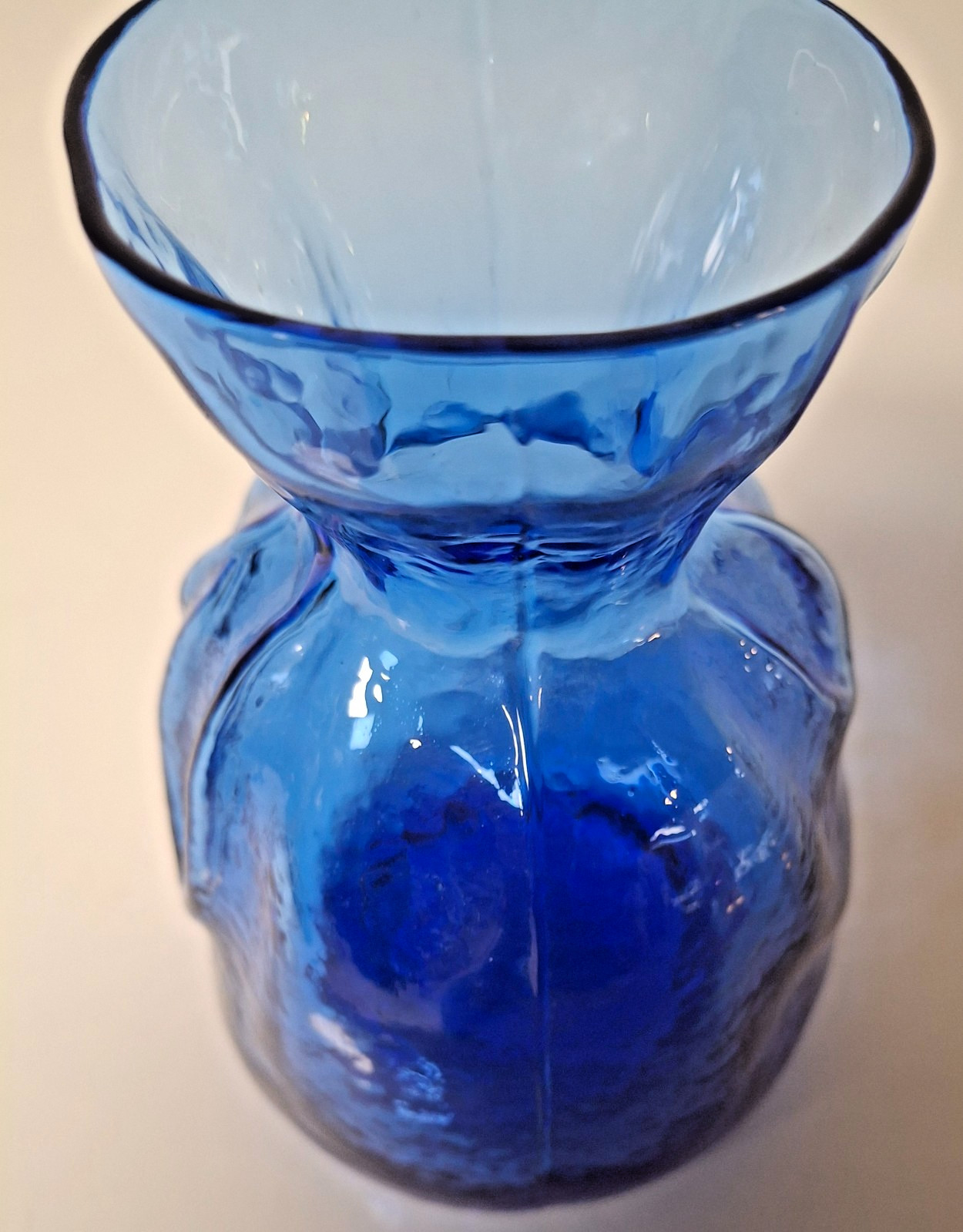 Sea Glas Bruk Kosta Sweden Blue Art Glass Vase 5.75″ Signed Rune Strand. Card