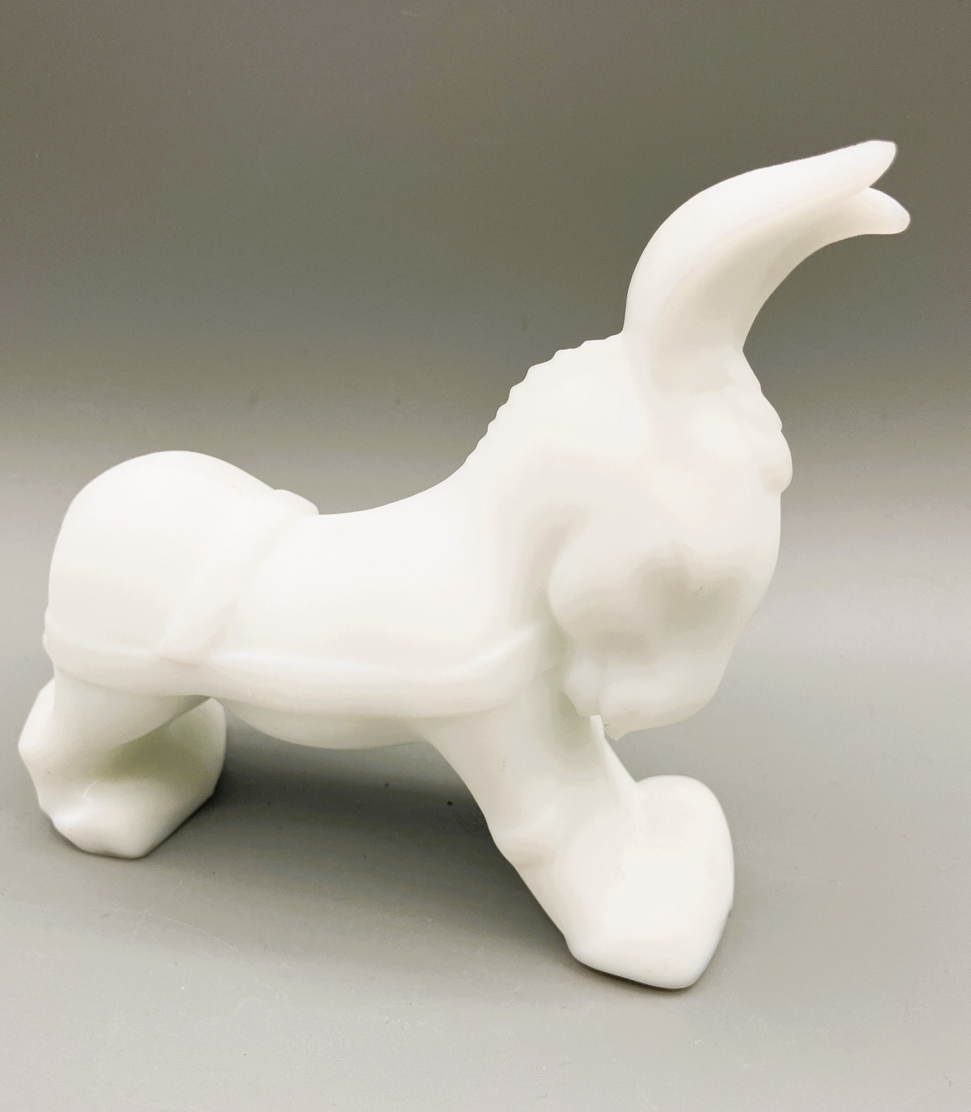 FENTON GLASS DONKEY WHITE SATIN 4.5 IN T VINTAGE EXCELLENT COND