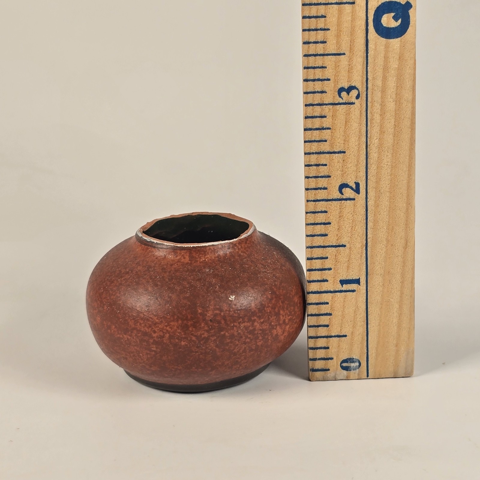 MCM Studio Pottery Weed Pot Vase 2.5″ Red Oxblood Glaze Closed Form Vintage