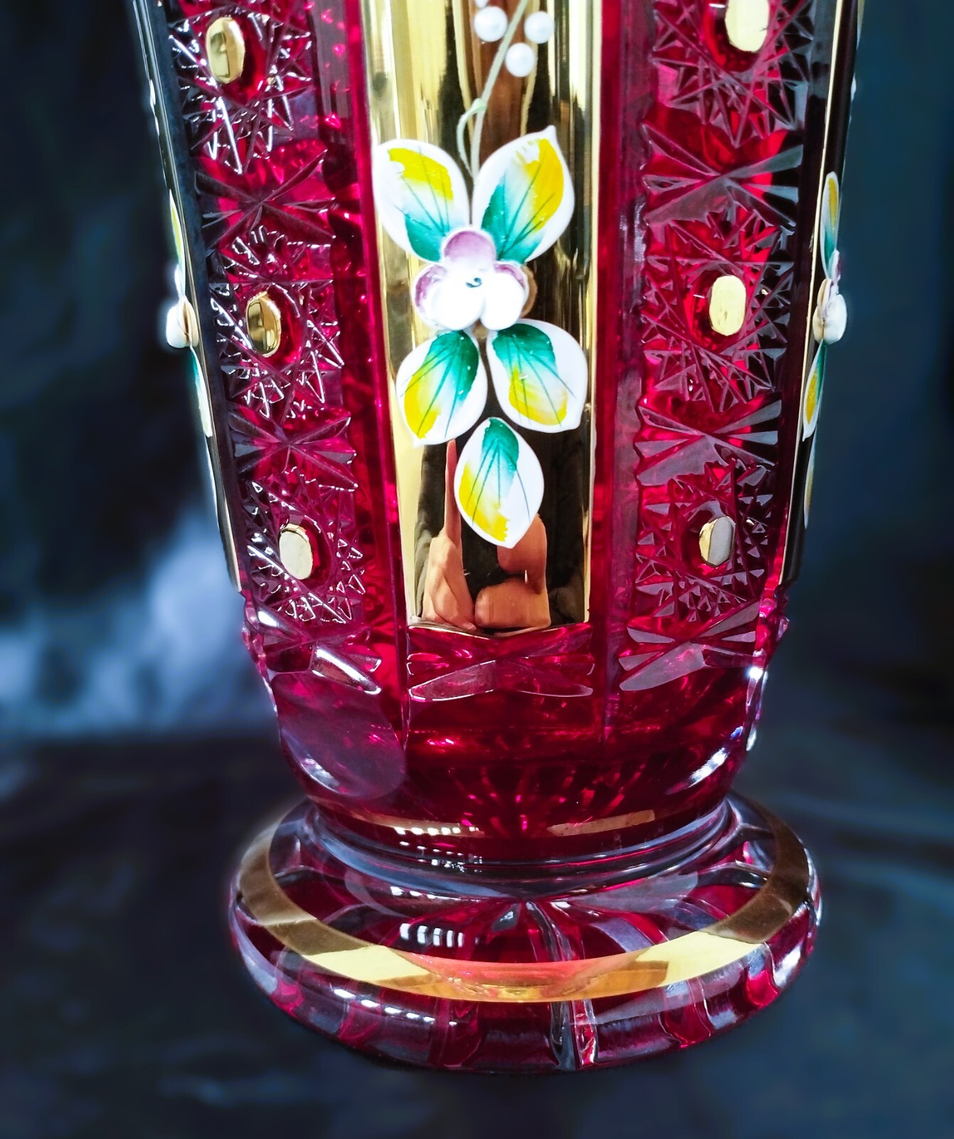 Czech bohemia crystal glass – Cut red crystal vase 26cm decorated gold and ename