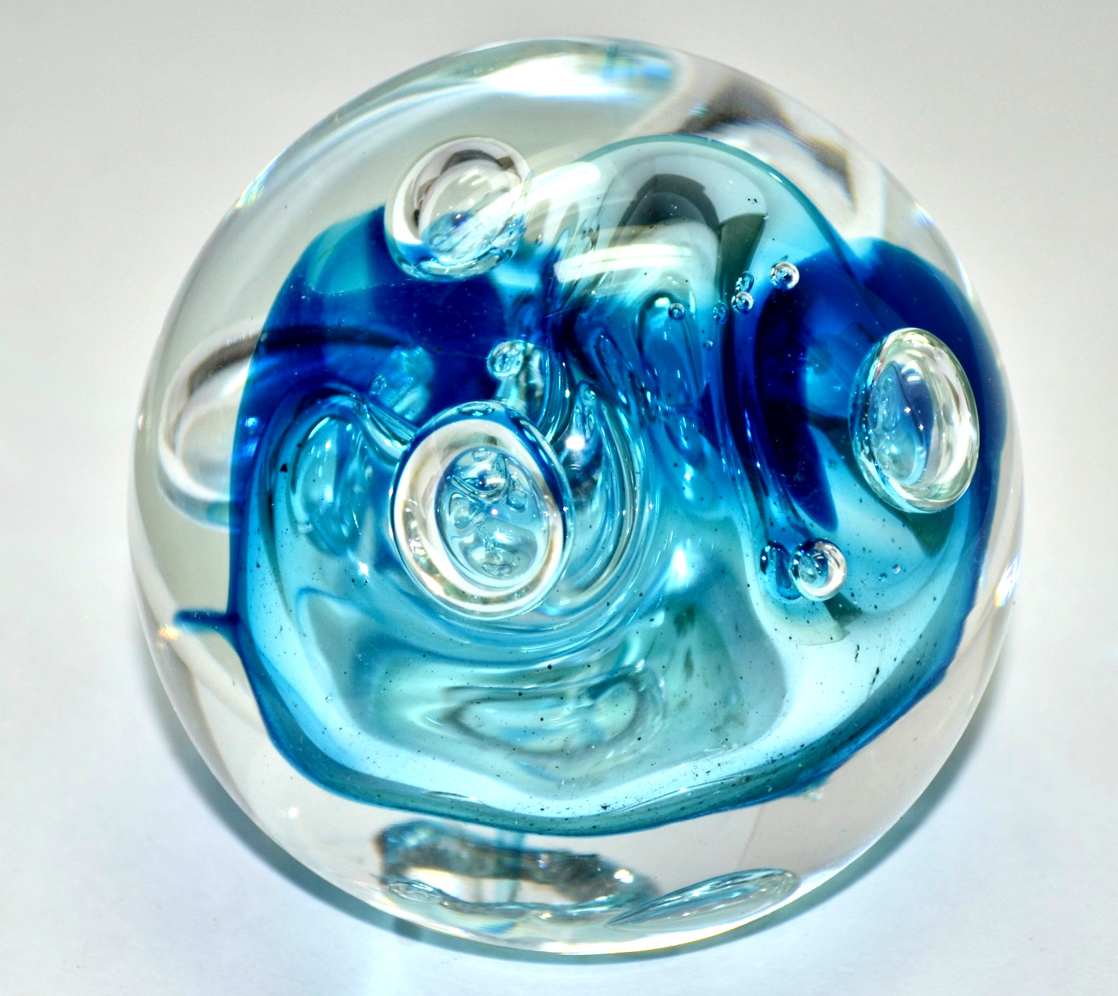 VTG Rollin KARG Studio Controlled Bubble Swirl/Blue Art Glass Paperweight