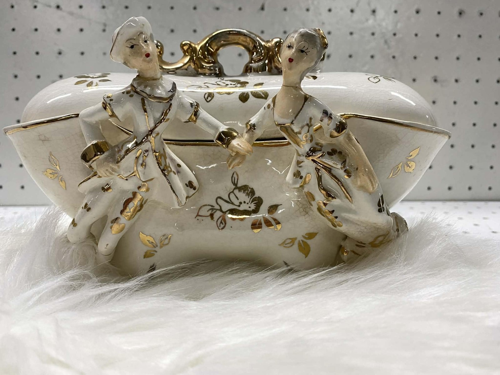 Vintage Porcelain Trinket Box Rococo Courting Couple Floral Gold Gilt