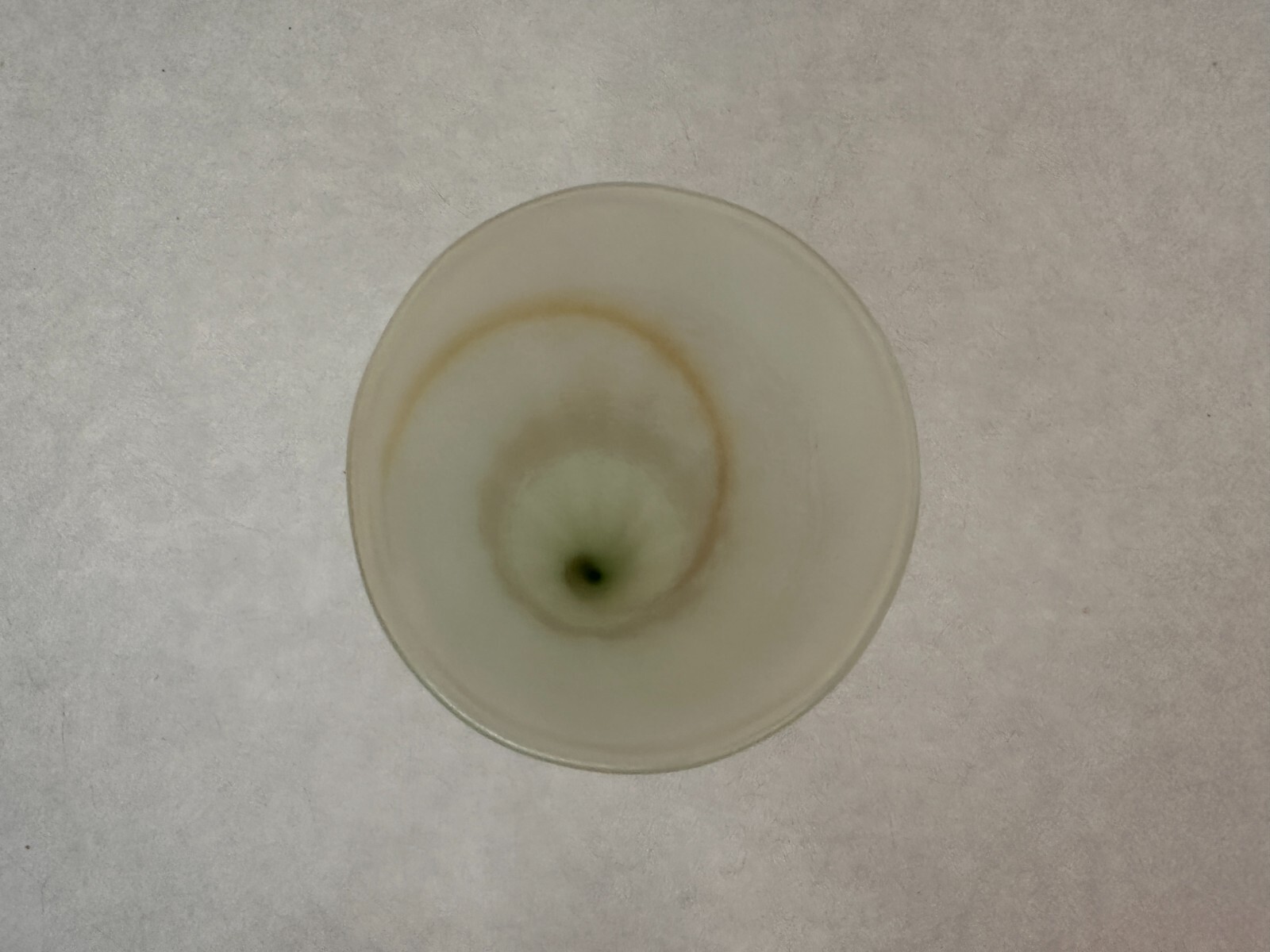 2001 Zellique Studios – Signed Vase – 8″ Tall – Light Green