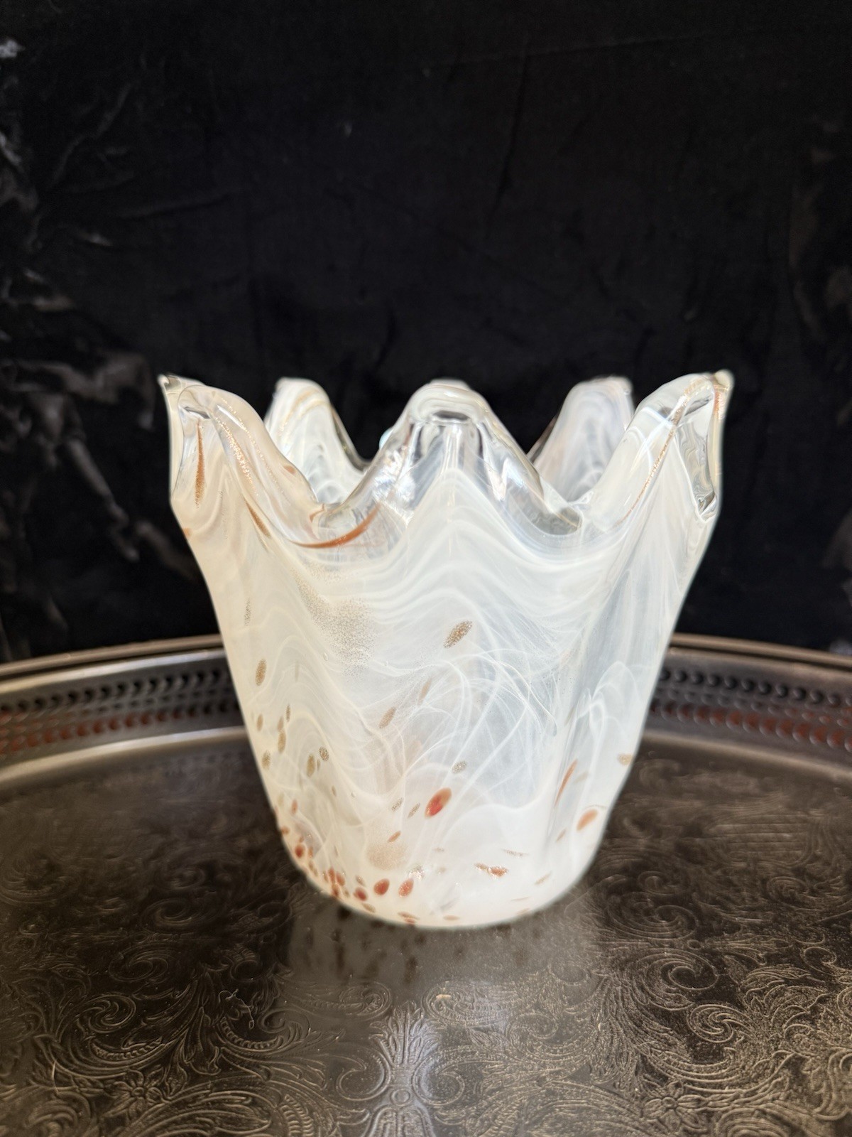 NWT Murano Italy Handblown Glass Vase White & Gold Sparkle Swirl 5”Hx5.5”W 1.2lb