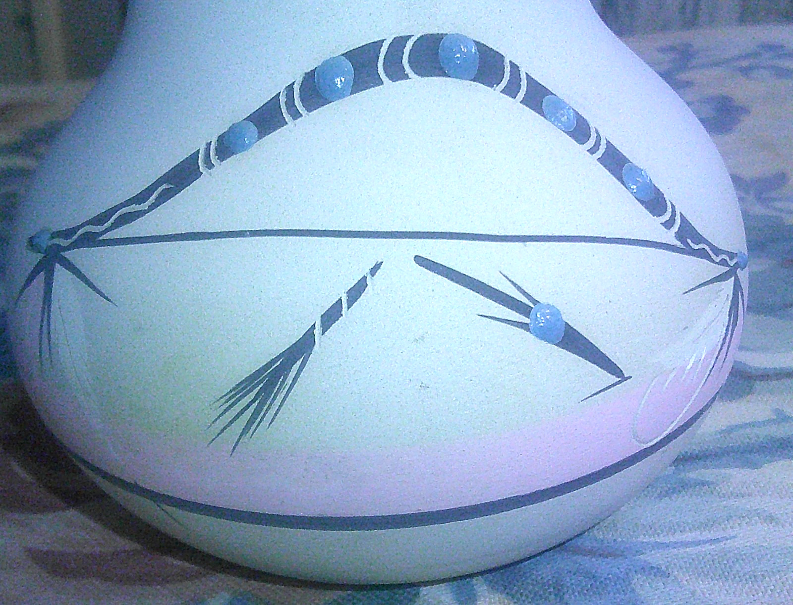 Broken Arrow Pottery Navajo Blue White Feather Bow 4.25″