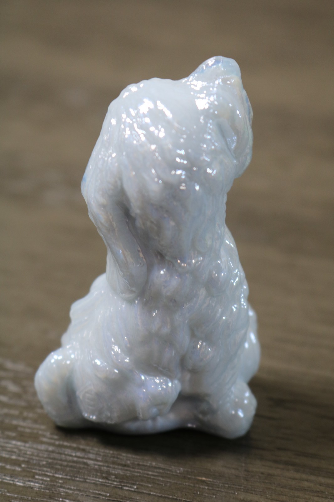 Boyd Glass Skippy the Dog Olympic White Carnival B in Diamond w/ Line Under