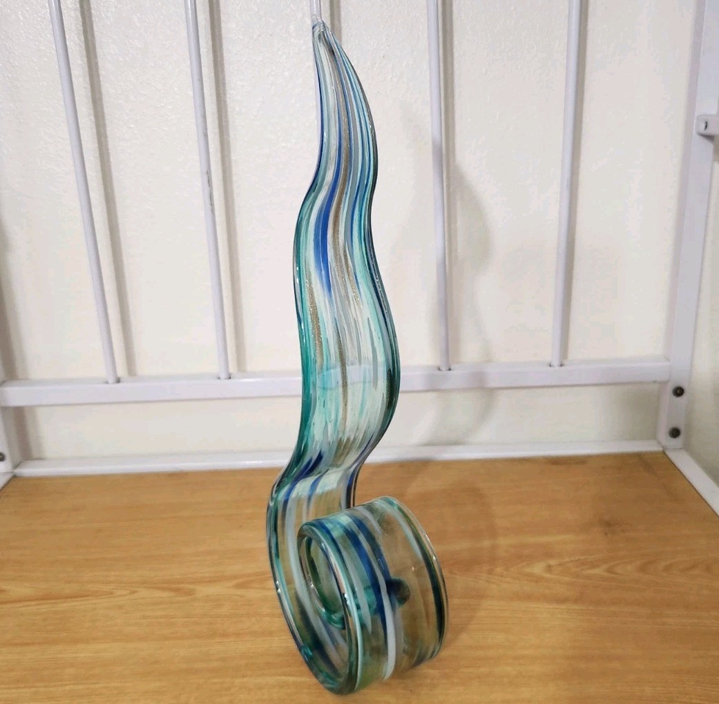 GLASS ART ABSTRACT AQUA SWIRL RIBBON STRUCTURE 16 INCH PIER 1 IMPORTS VINTAGE