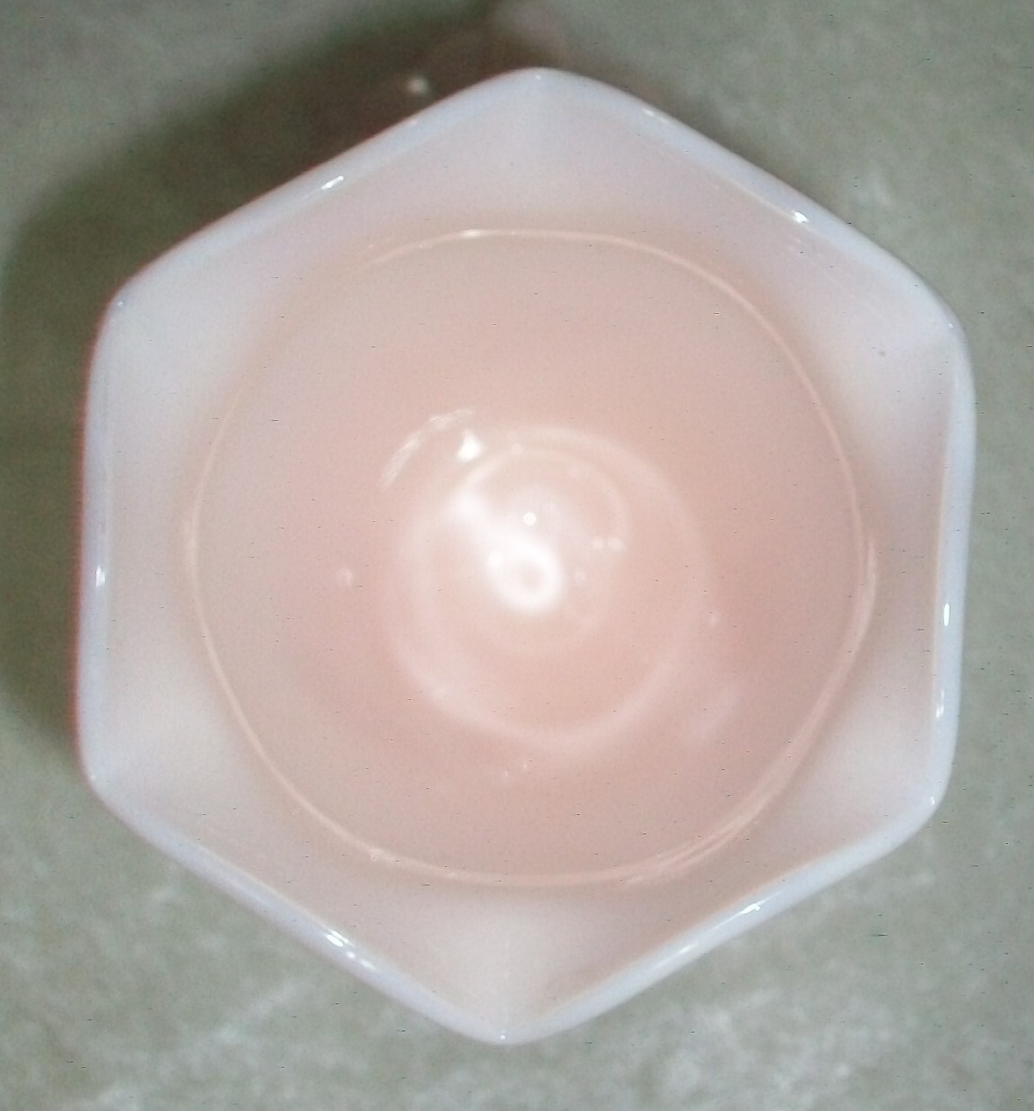 Vintage Jeanette Shell Pink Milk Glass Cornucopia Seashell Vanity Boudoir Vase