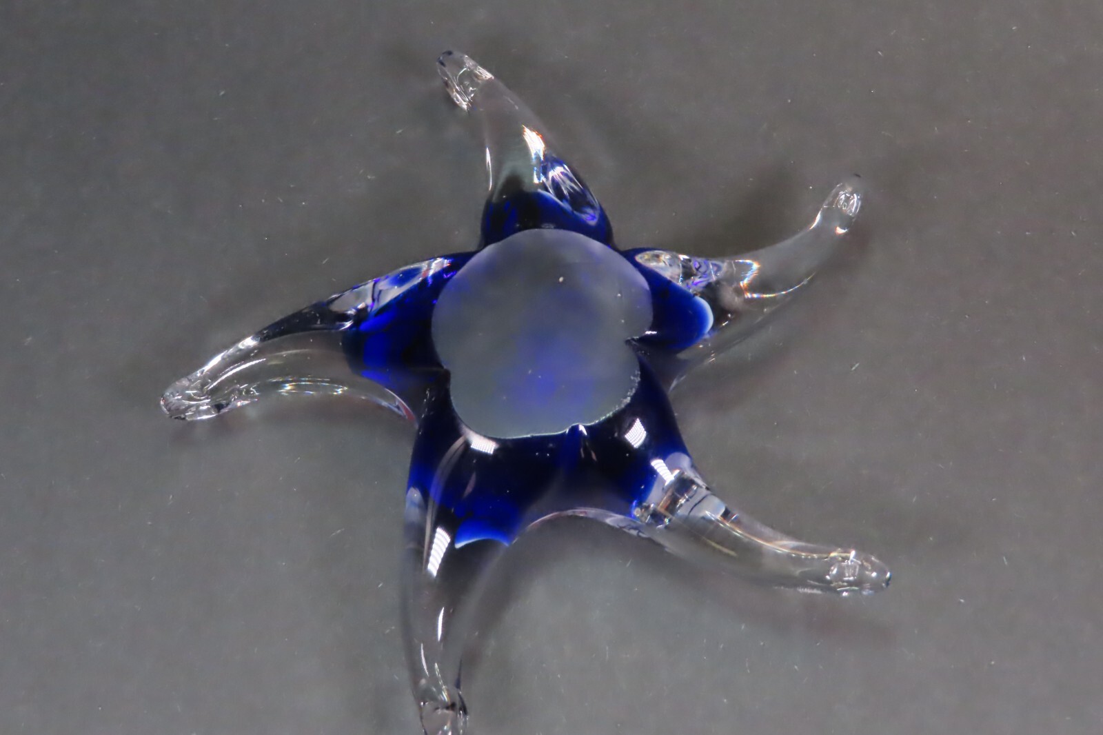Hand Blown Art Glass Starfish Paperweight Figurine Red White Blue 5.25″