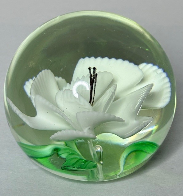 2 pc Art Glass Paperweight Lampwork Floral, Flower Design 3″ and 2.5″ Two Sizes