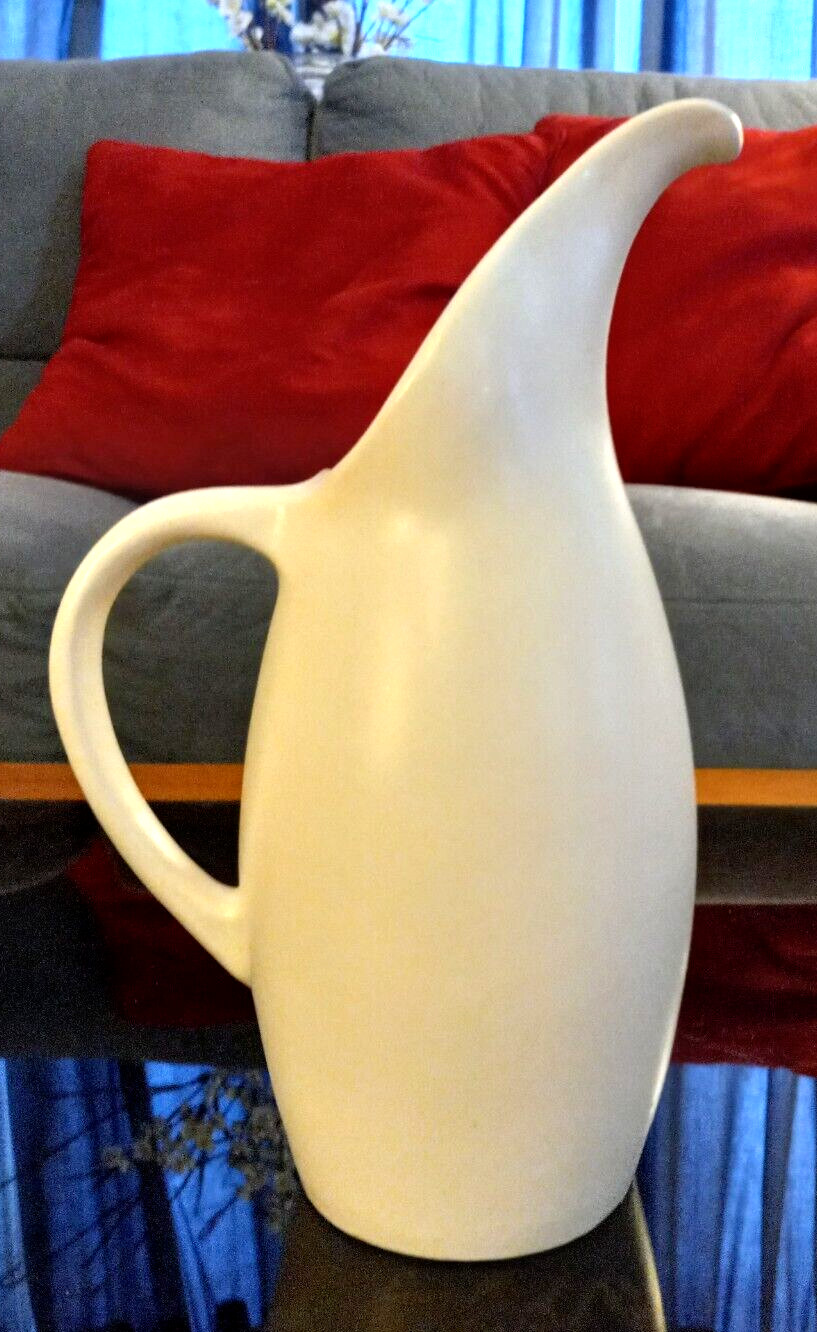 Royal Haeger 10 inch soft White Pitcher Vase RG 42 USA server rare