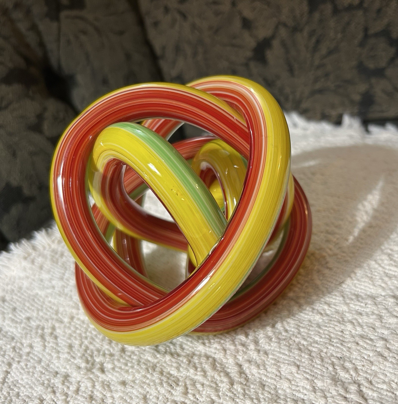 Art Glass Infinity Knot Red Yellow Green Pretzel Paperweight Figure 5”
