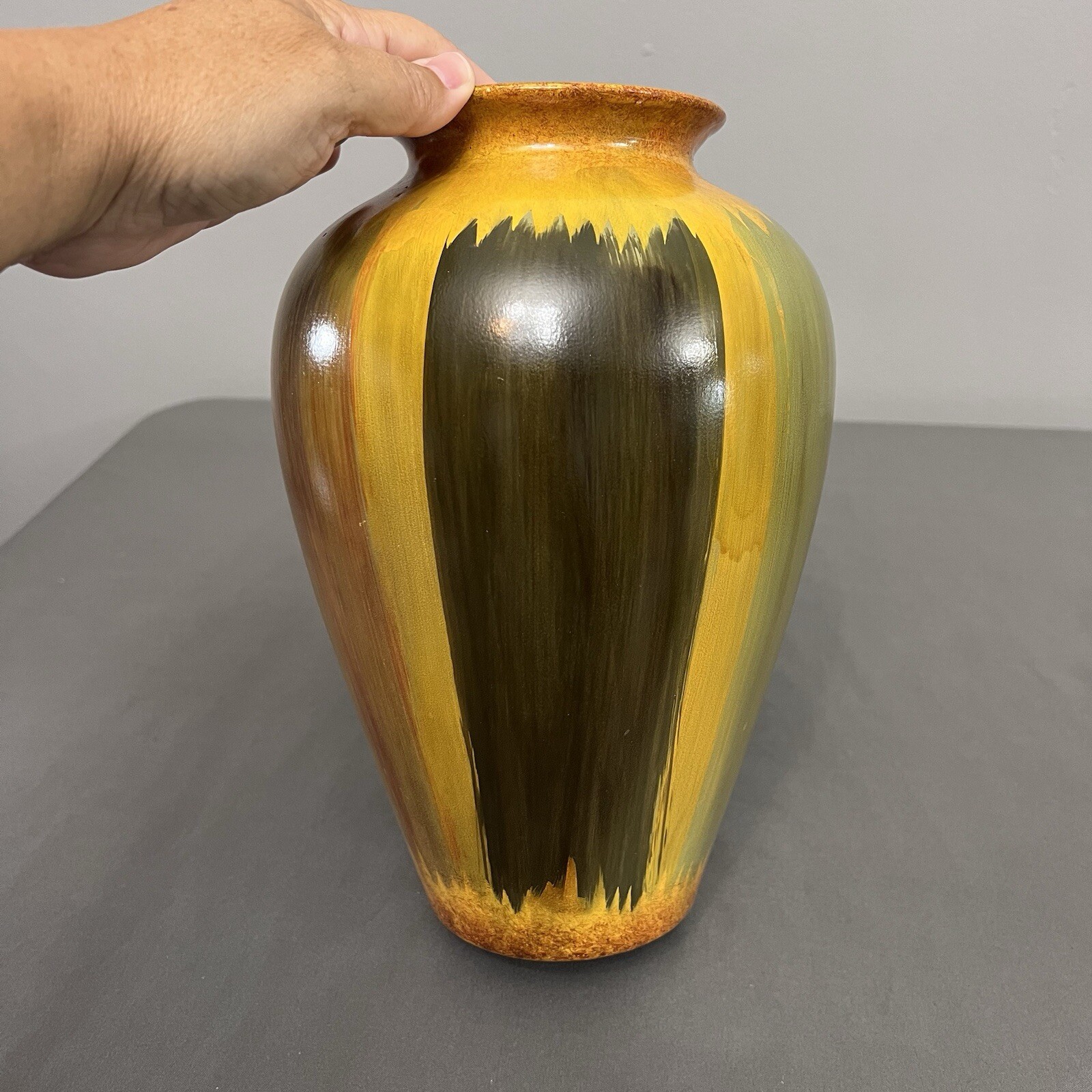VTG MCM Style Hand Painted Neutral Colors Pottery Vase 6.5×4.5×10.5” Classic