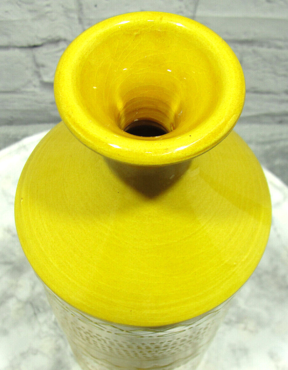 Ceramiche Tadinate Yellow Sgraffito Floor Vase Bitossi Style Italy 14.5 ” Tall