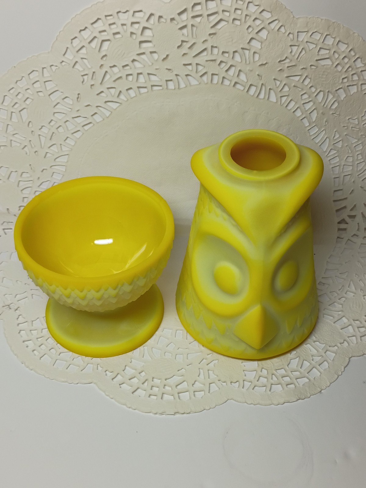 Mosser Satin Frosted Dandelion Yellow Owl Fairy Lamp UV Glow Blacklight OOAK 7″